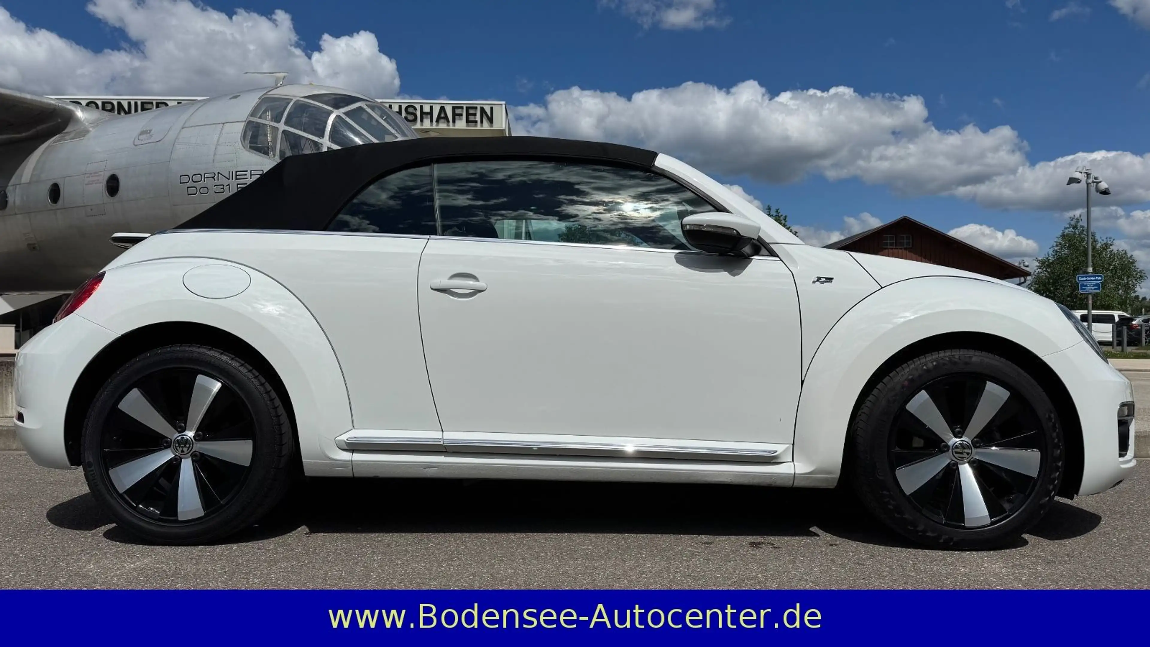 Volkswagen Beetle Cabriolet Design R-LINE LED/Autom./1.Hand — photo 2
