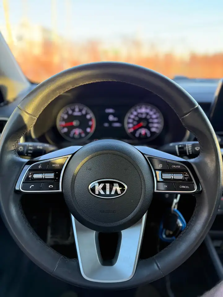 Kia Forte снимка Kia Forte