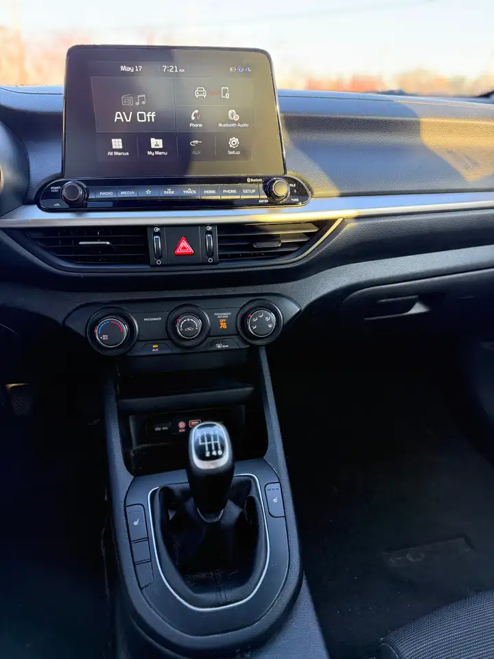 Kia Forte снимка Kia Forte