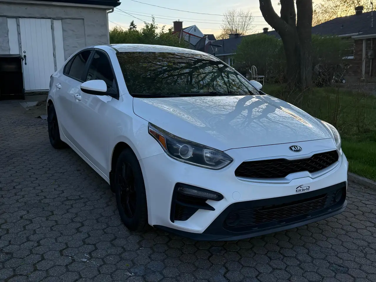 Kia Forte снимка Kia Forte