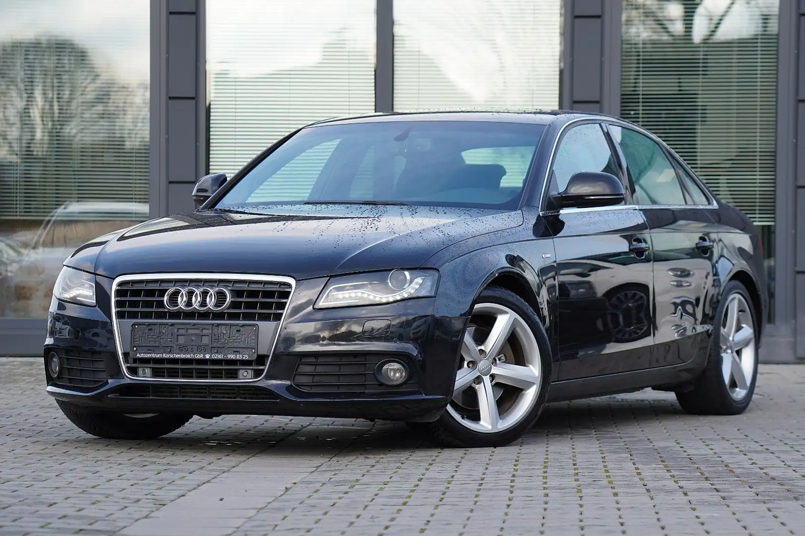 Audi A4 Lim. S line Sportpaket / plus *Ölverbrauch* Schwarz - 1