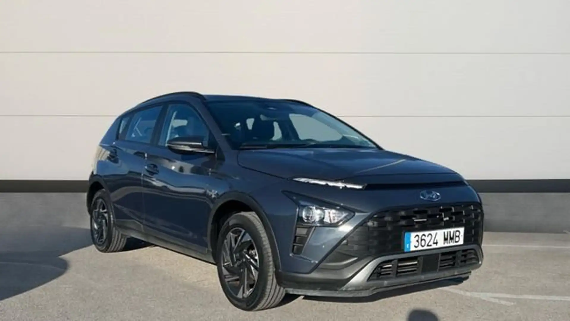 Hyundai BAYON 1.0 TGDI MHEV 74KW MAXX 100 5P Gris - 1