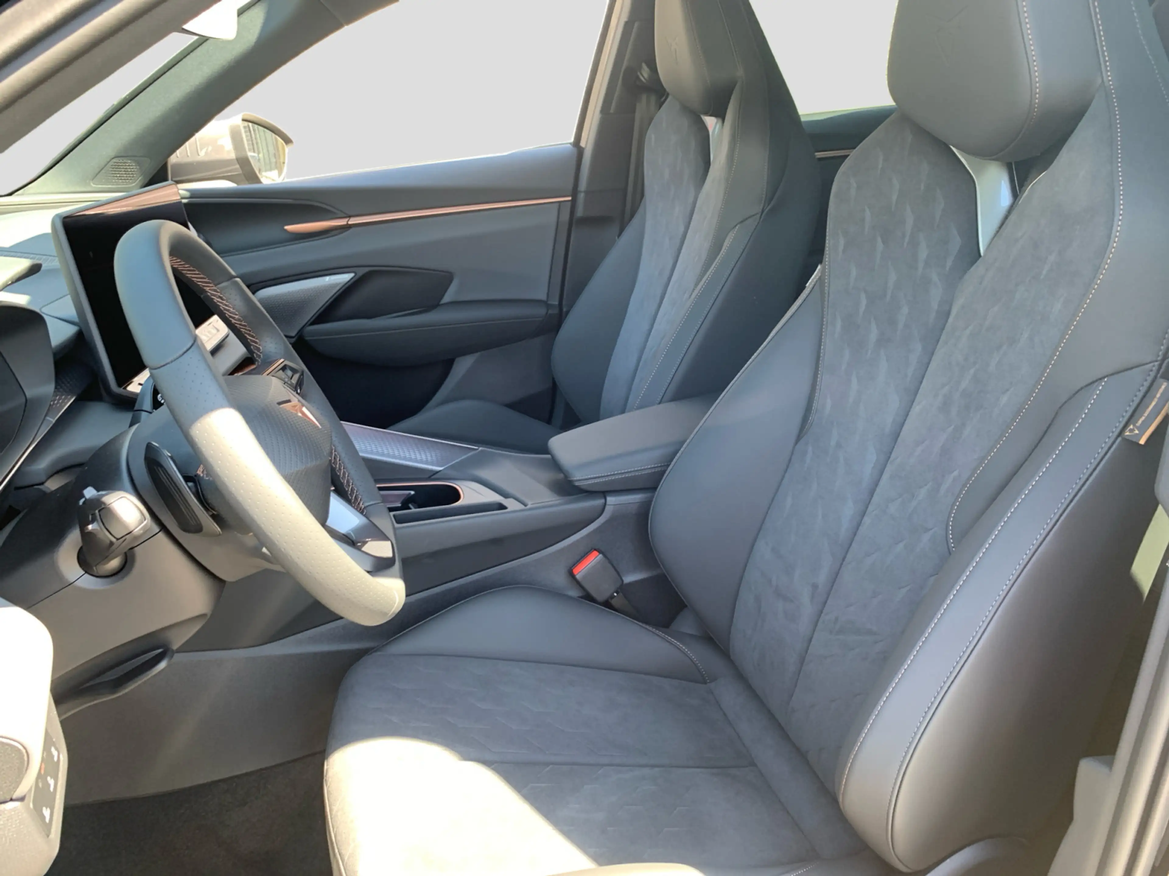 CUPRA Terramar VZ 2.0 TSI 265 PS AHK / Head-Up / Pano — photo 10
