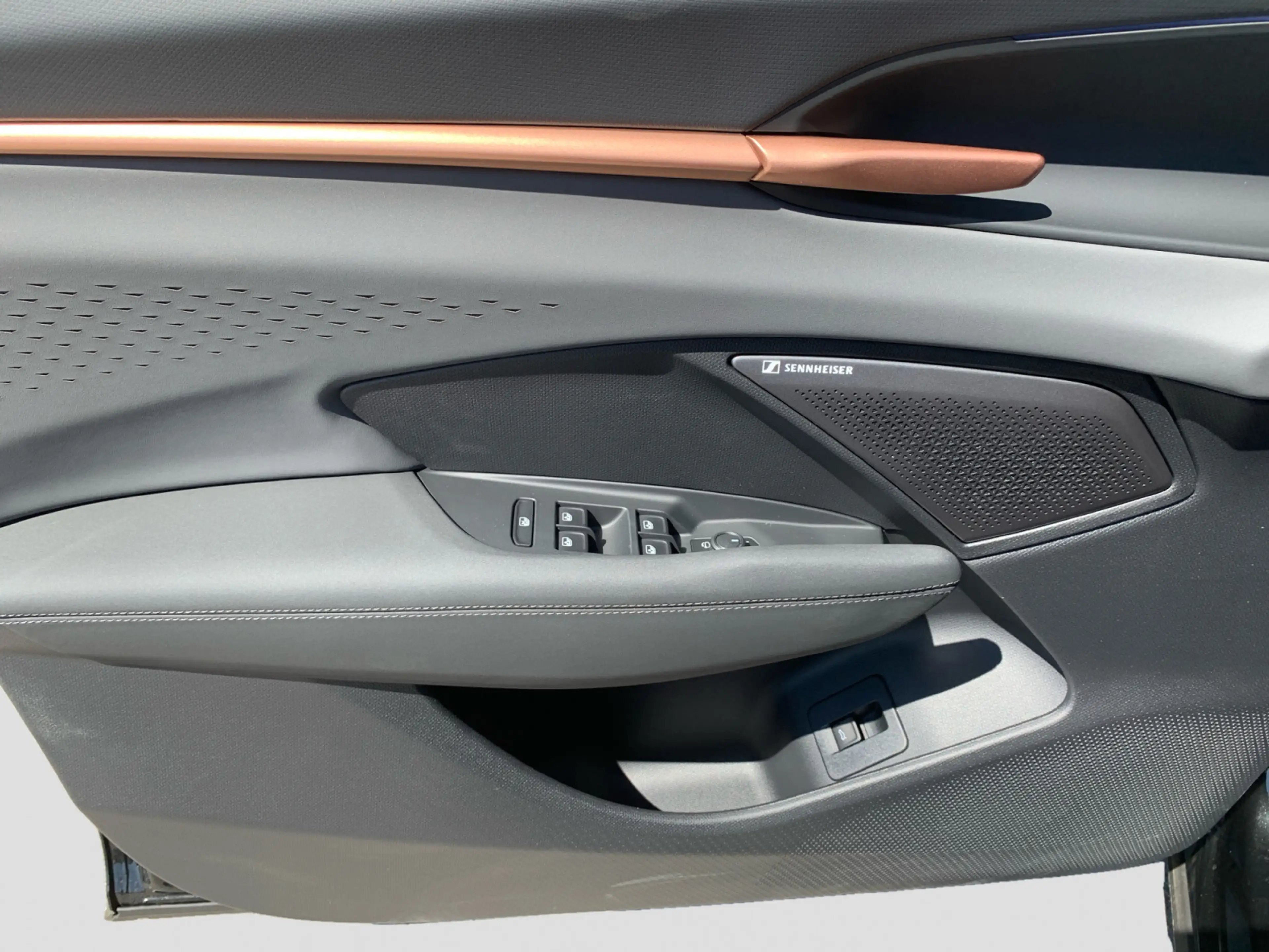 CUPRA Terramar VZ 2.0 TSI 265 PS AHK / Head-Up / Pano — photo 14