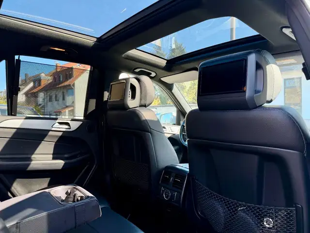 Mercedes-Benz GLE 250 1.HAND! AMG 20" FOND-ENTERTAINM PANO KAM