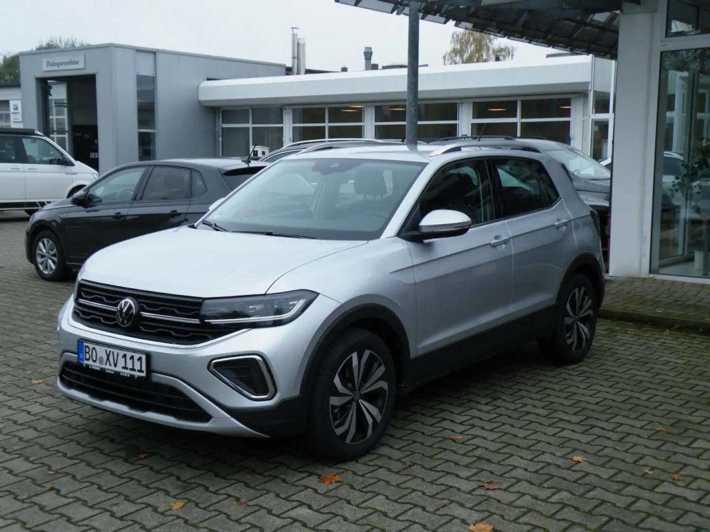 Volkswagen T-Cross 1.0 TSI 85 kW Style Klima Rückfahrkamera Silber - 2