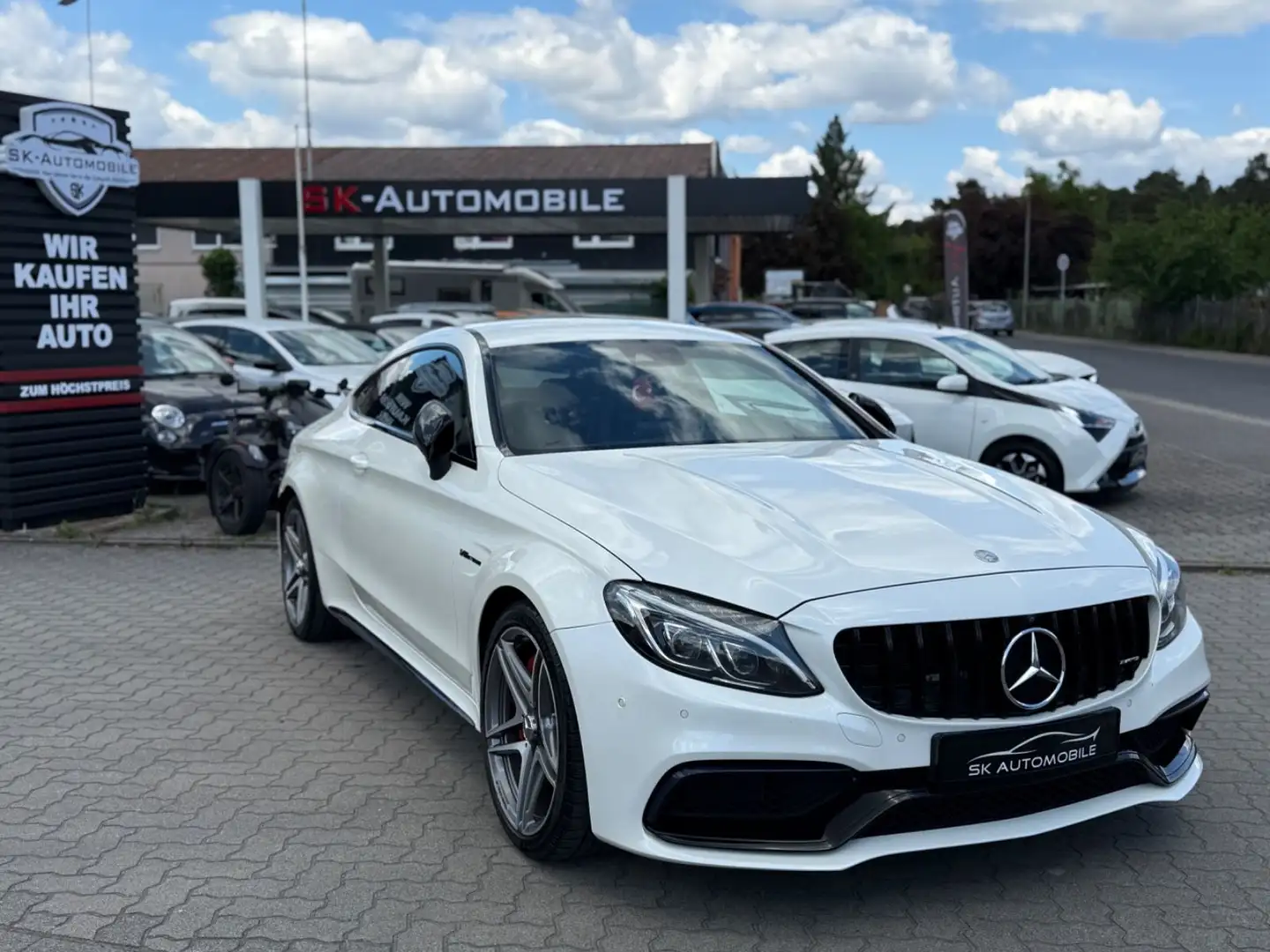 Mercedes-Benz C 63 AMG C63 S AMG BURMESTER-360*-PAGA-SCHALENSITZE-SHZG Bílá - 1