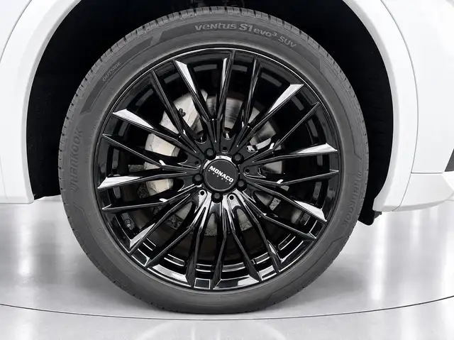 Audi Q5 view 7