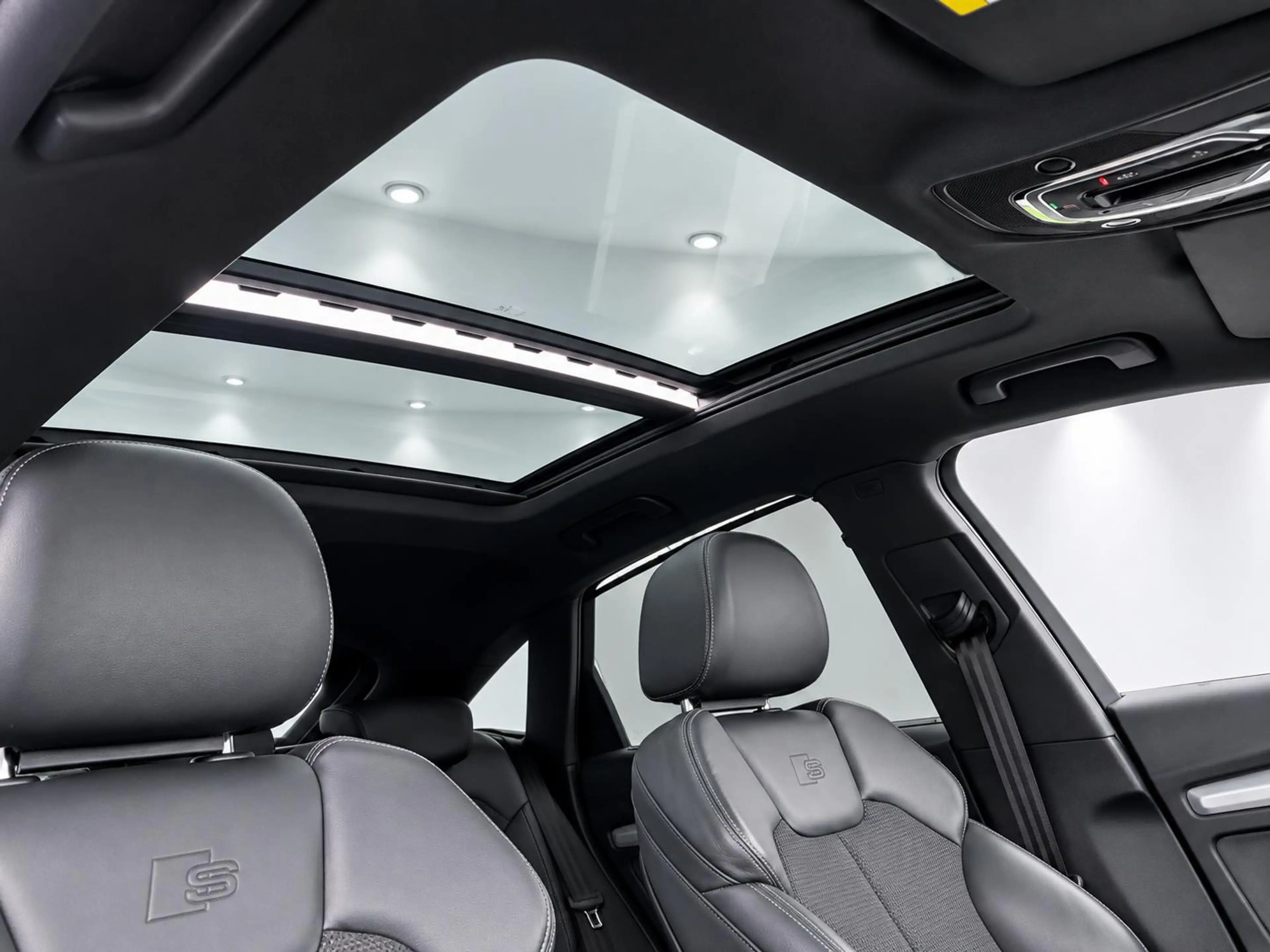 Audi Q5 Sportback 55 TFSI e S edition S Line Head Up Matri — photo 9