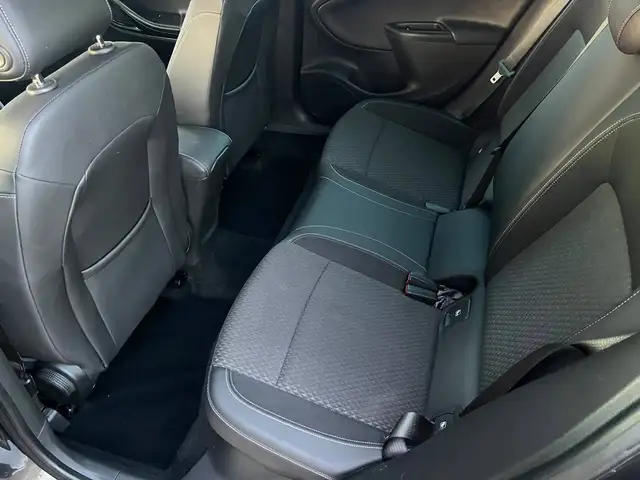 Opel Astra view 12
