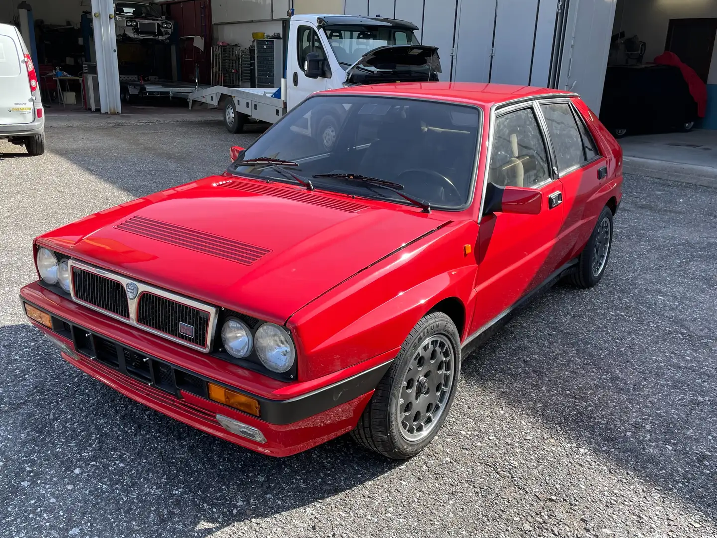 Lancia Delta Delta 2.0 16v HF Integrale Rouge - 1