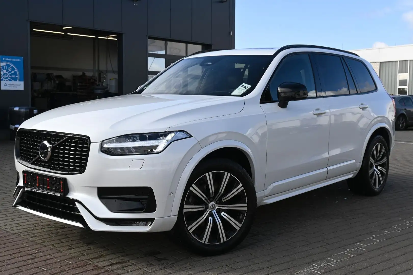 Volvo XC90 Ultimate Dark AWD*HUD*360°*LUFT*STDHZG*AHK* Weiß - 1