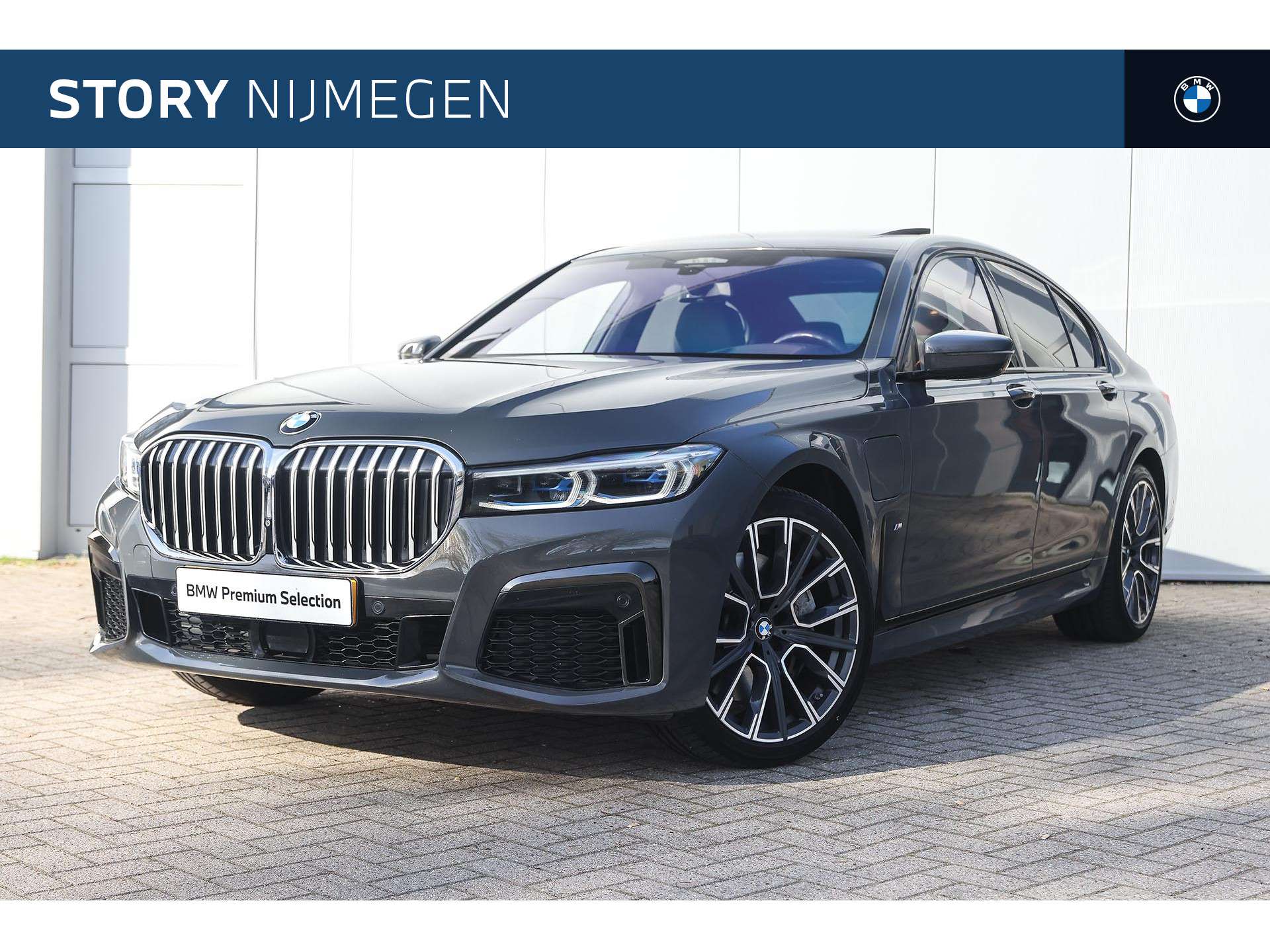 BMW 745