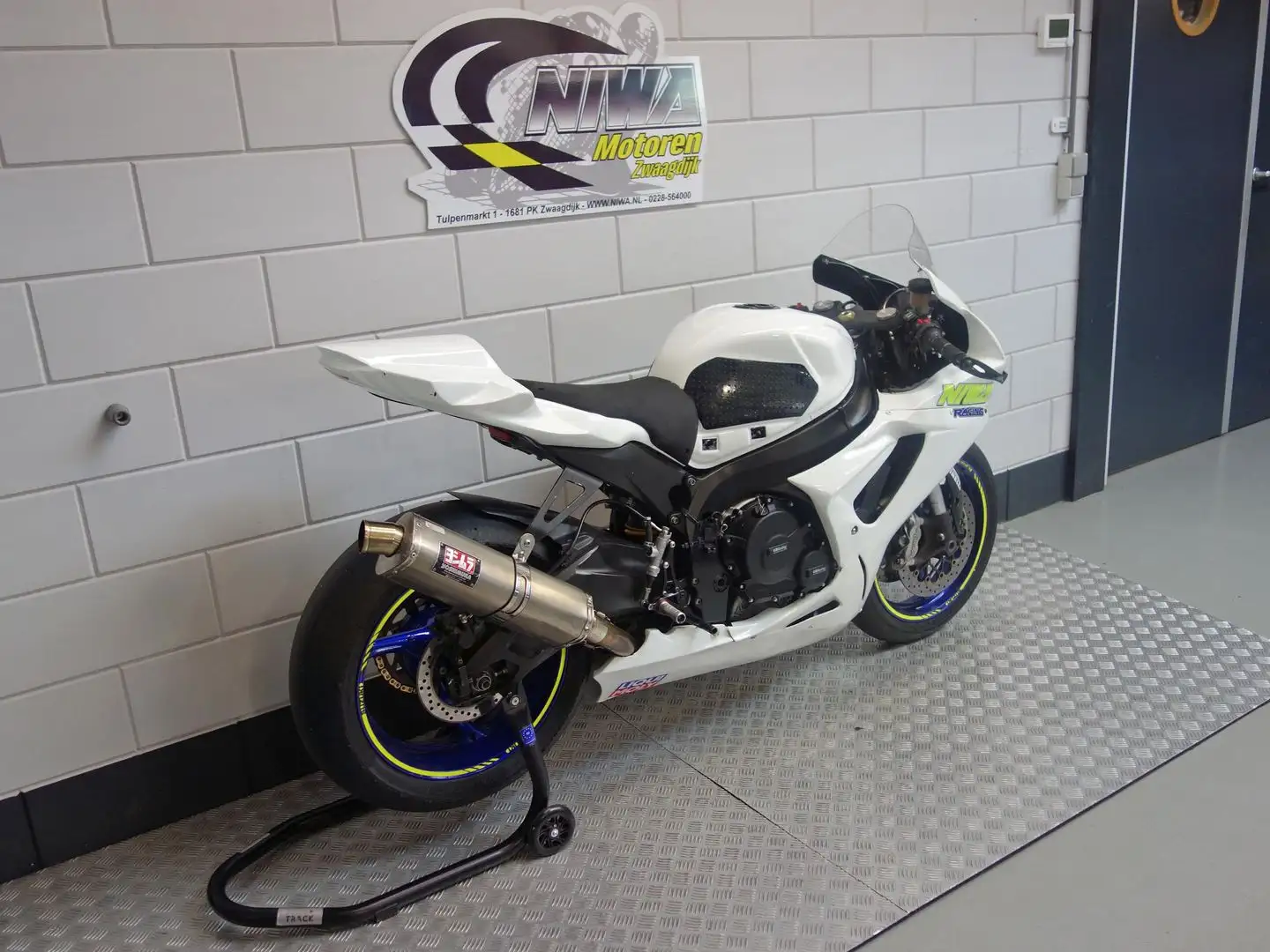 Suzuki GSX-R 600 Blanc - 2