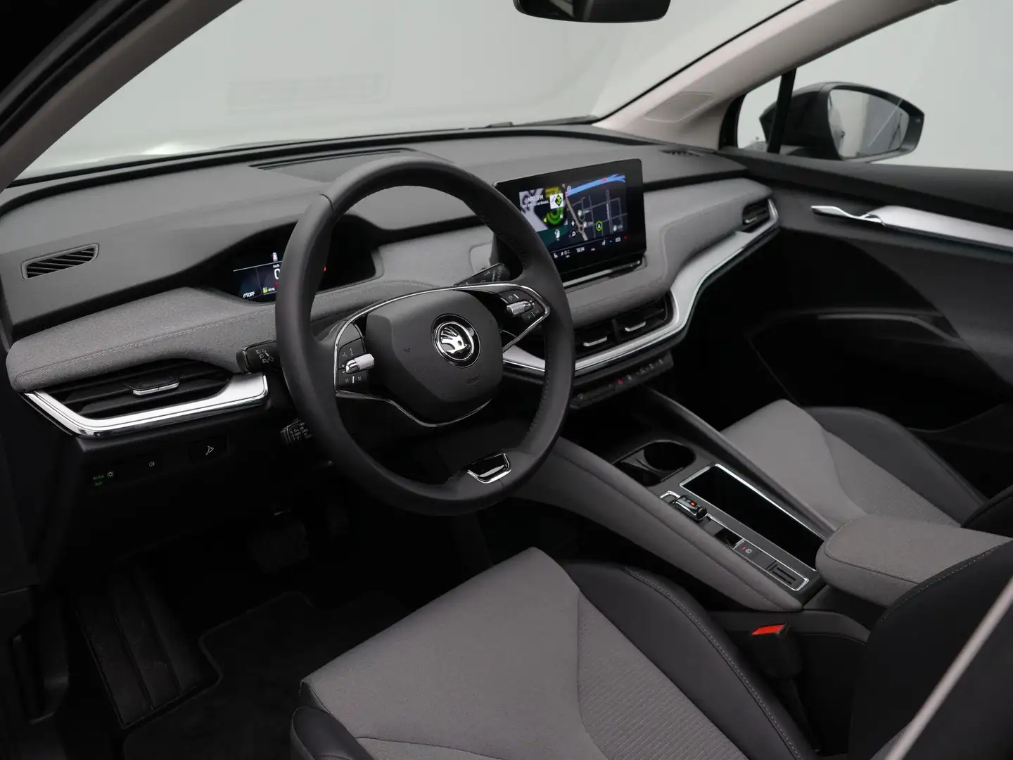 Skoda Enyaq iV 50 148 pk Selection | Panoramadak | Leder/stof Negro - 2