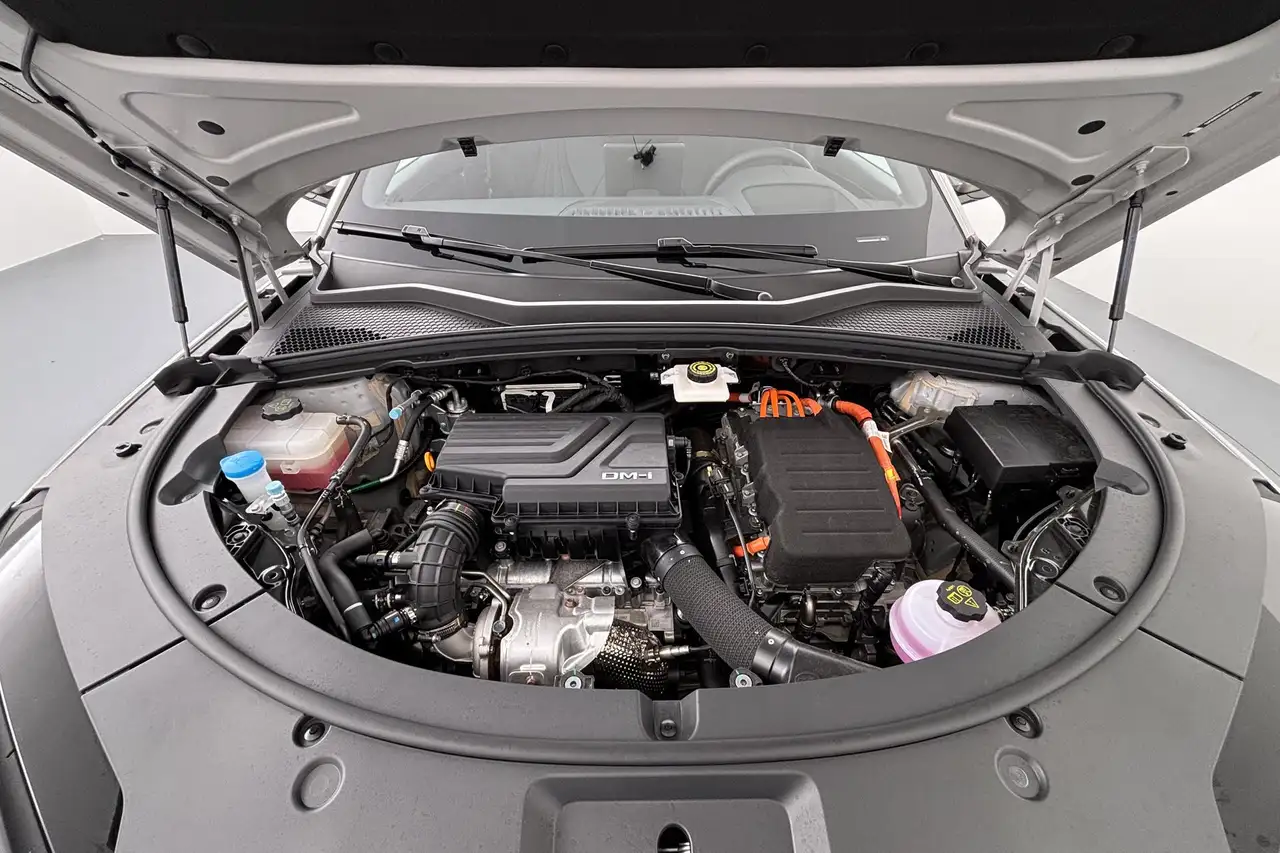 BYD Seal U 1.5 T DM-i AWD Design Krachtige plug-in hybride SU, миниатюра 11