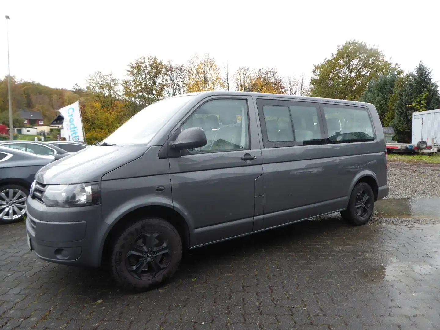 Volkswagen T5 Transporter Kombi lang 9 Sitze Gris - 2