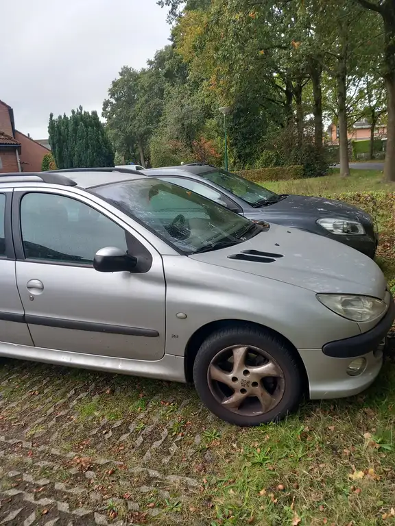 Peugeot 206 2002 из Европы — купить под ключ