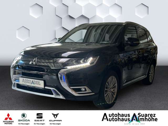 Imagine Mitsubishi Outlander PHEV Top 4WD