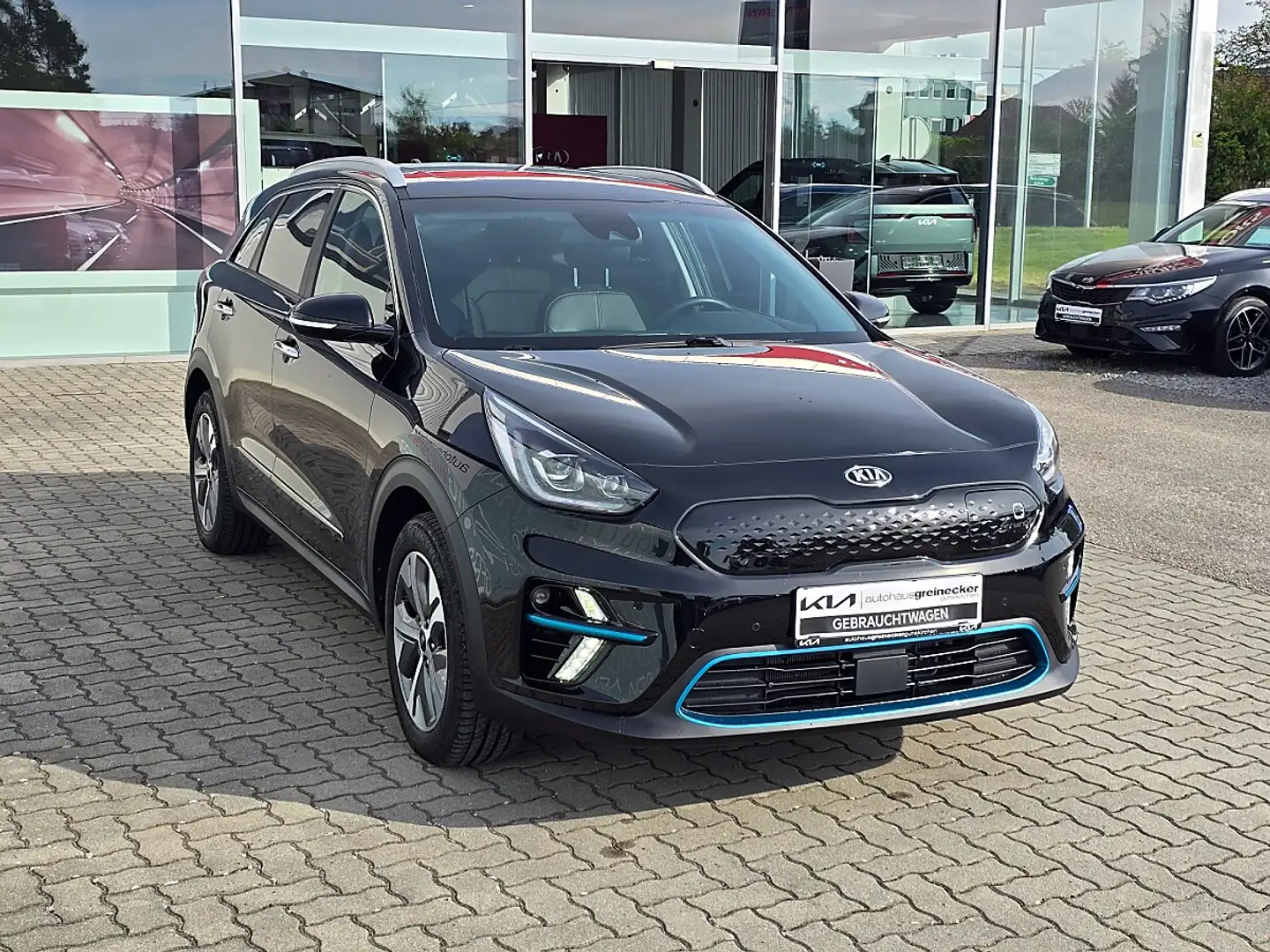 Kia e-Niro Niro EV 64kWh long Range Platin Aut. Schwarz - 2