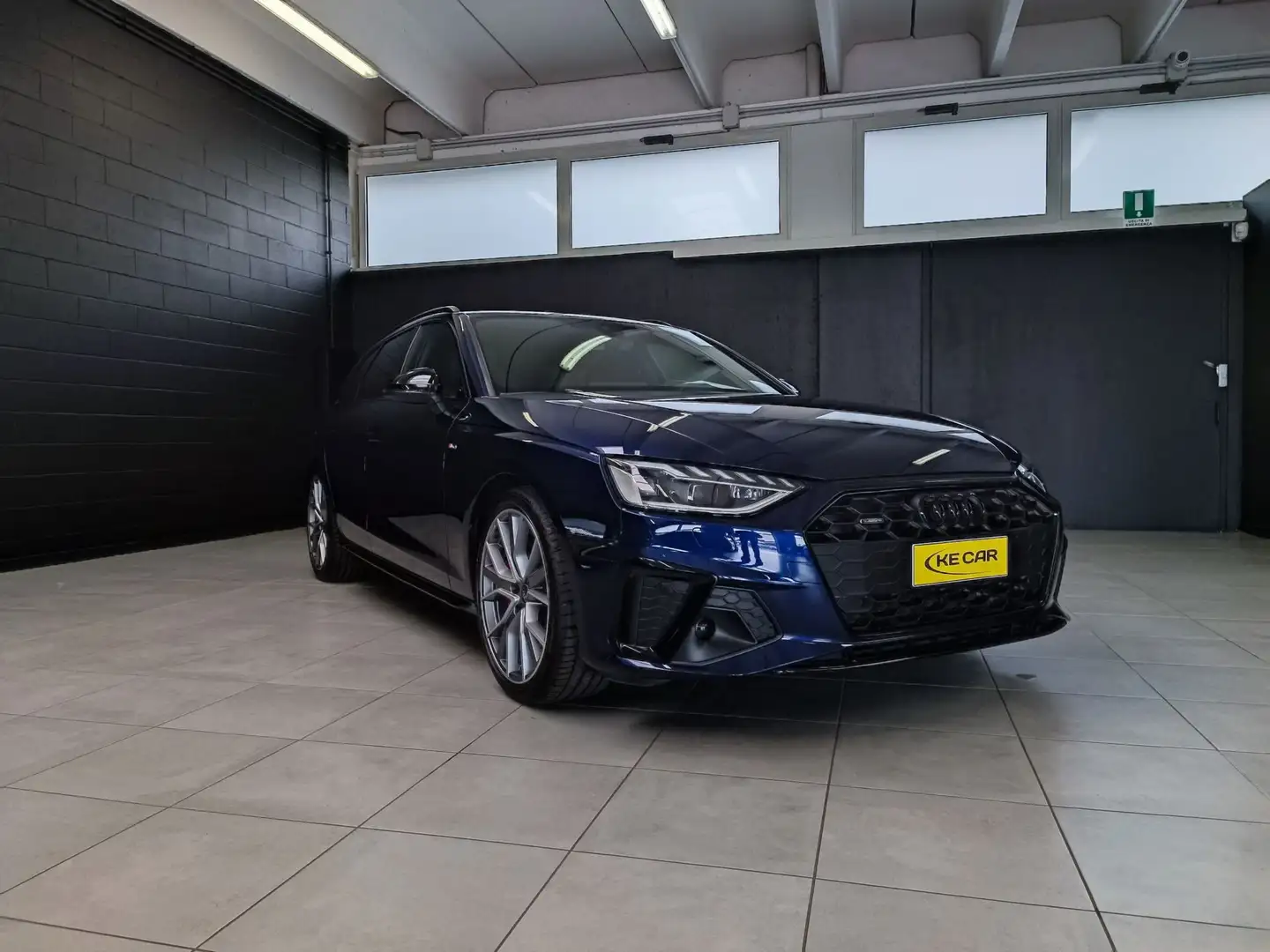 Audi A4 Avant 40 TDI quattro S tronic S line COMPETITION Bianco - 1