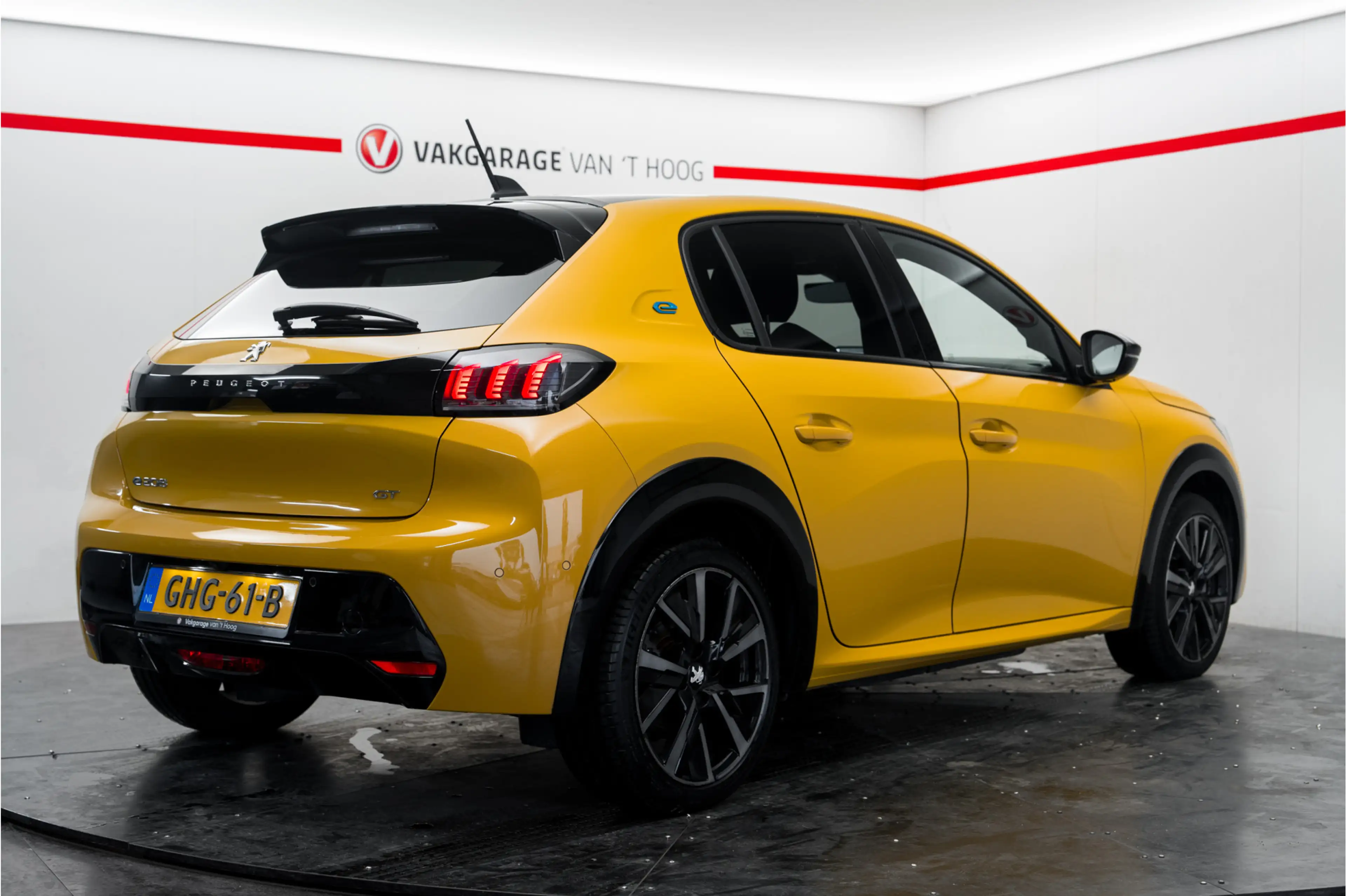 Peugeot e-208 GT Pack warmtepomp + ACC + 11 kW 3-fase + GT — photo 8