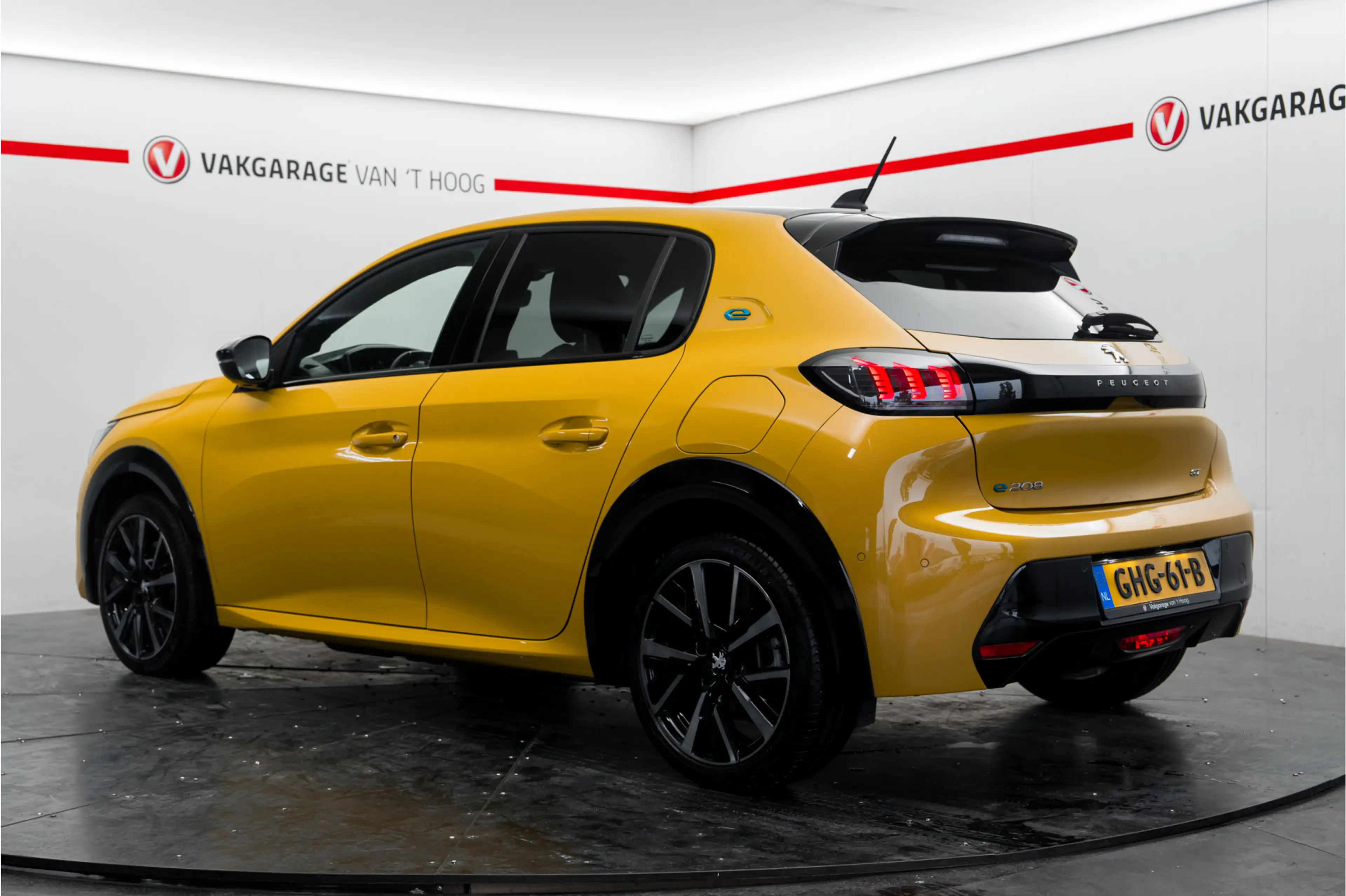 Peugeot e-208 GT Pack warmtepomp + ACC + 11 kW 3-fase + GT — photo 11