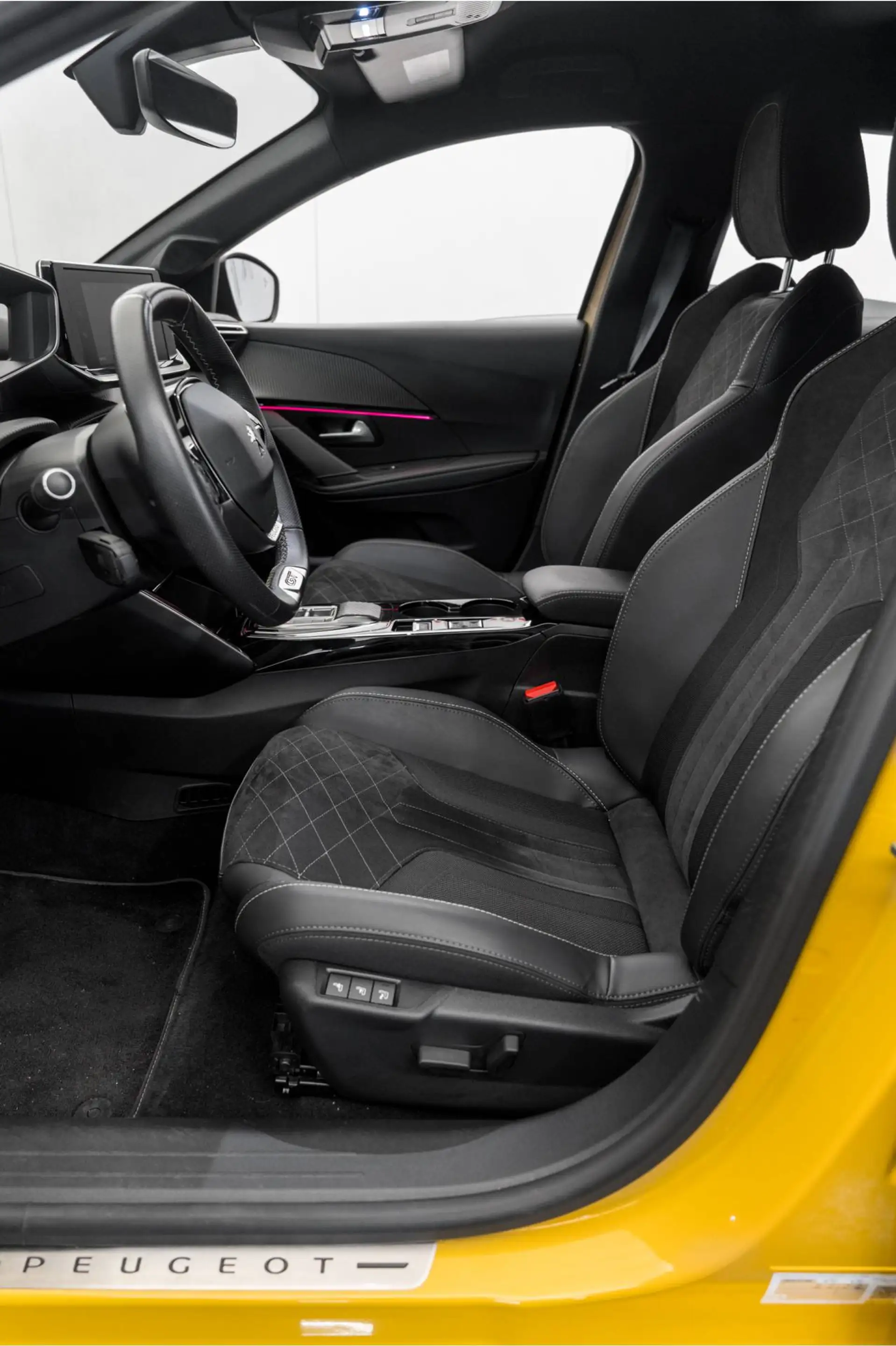 Peugeot e-208 GT Pack warmtepomp + ACC + 11 kW 3-fase + GT — photo 14