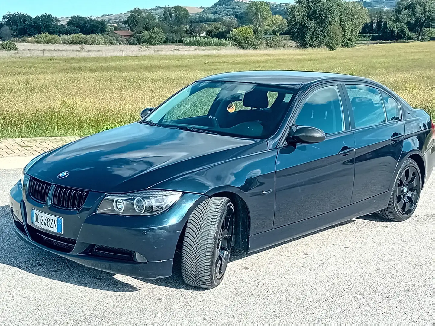 BMW 318 318d Attiva - 2