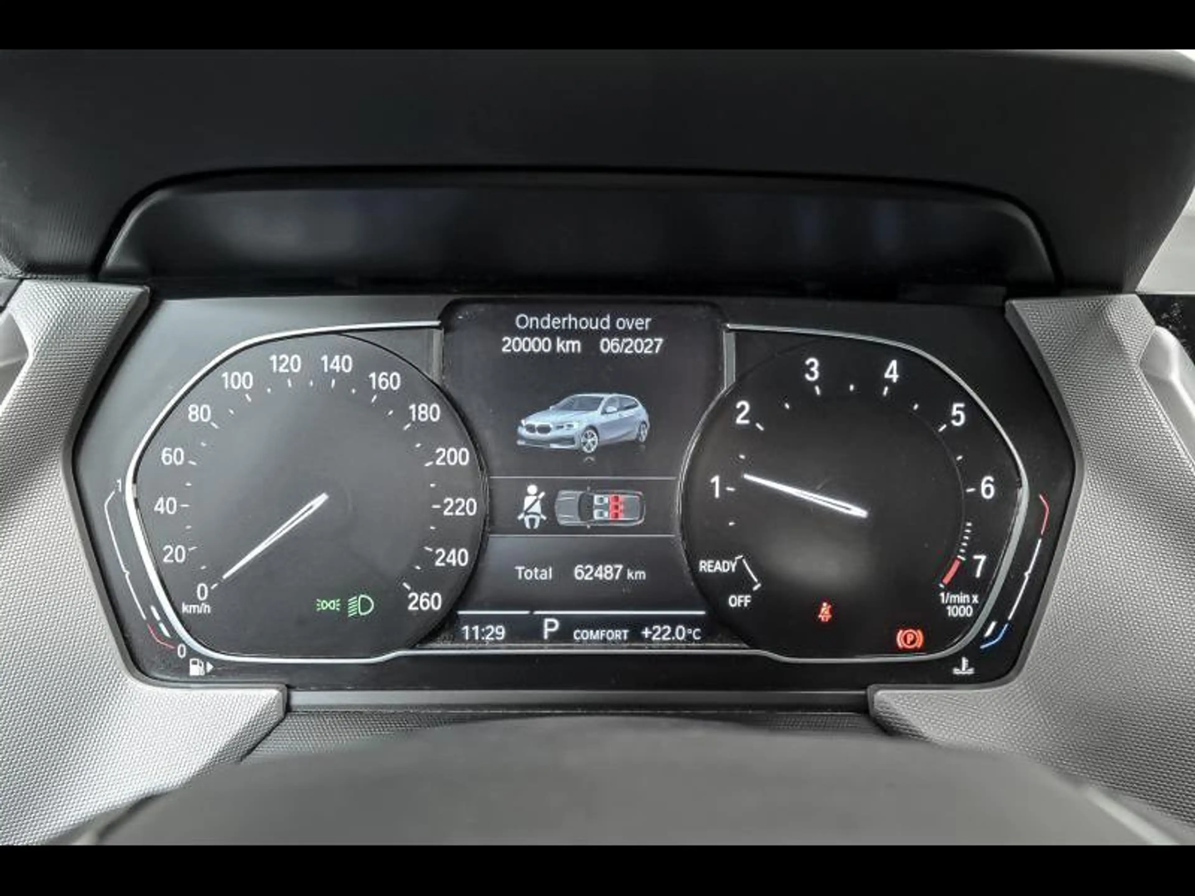 BMW 118 i — photo 9