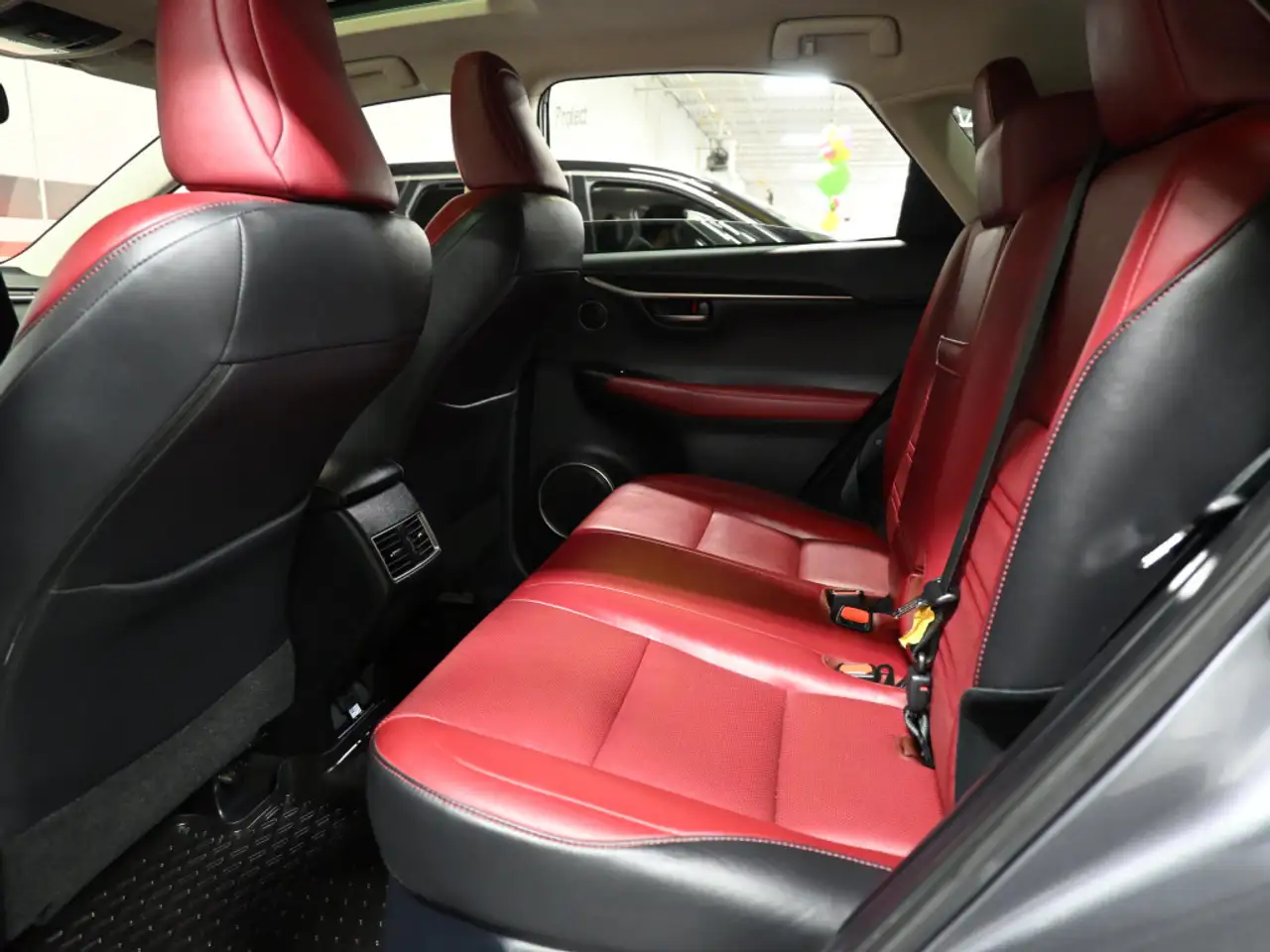 Lexus NX снимка Lexus NX