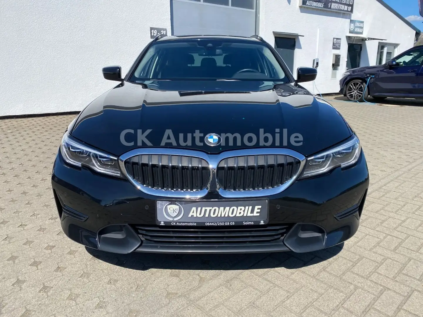 BMW 320 d xDrive Touring Sport-Line/Laser/Pano/Kamera Noir - 2
