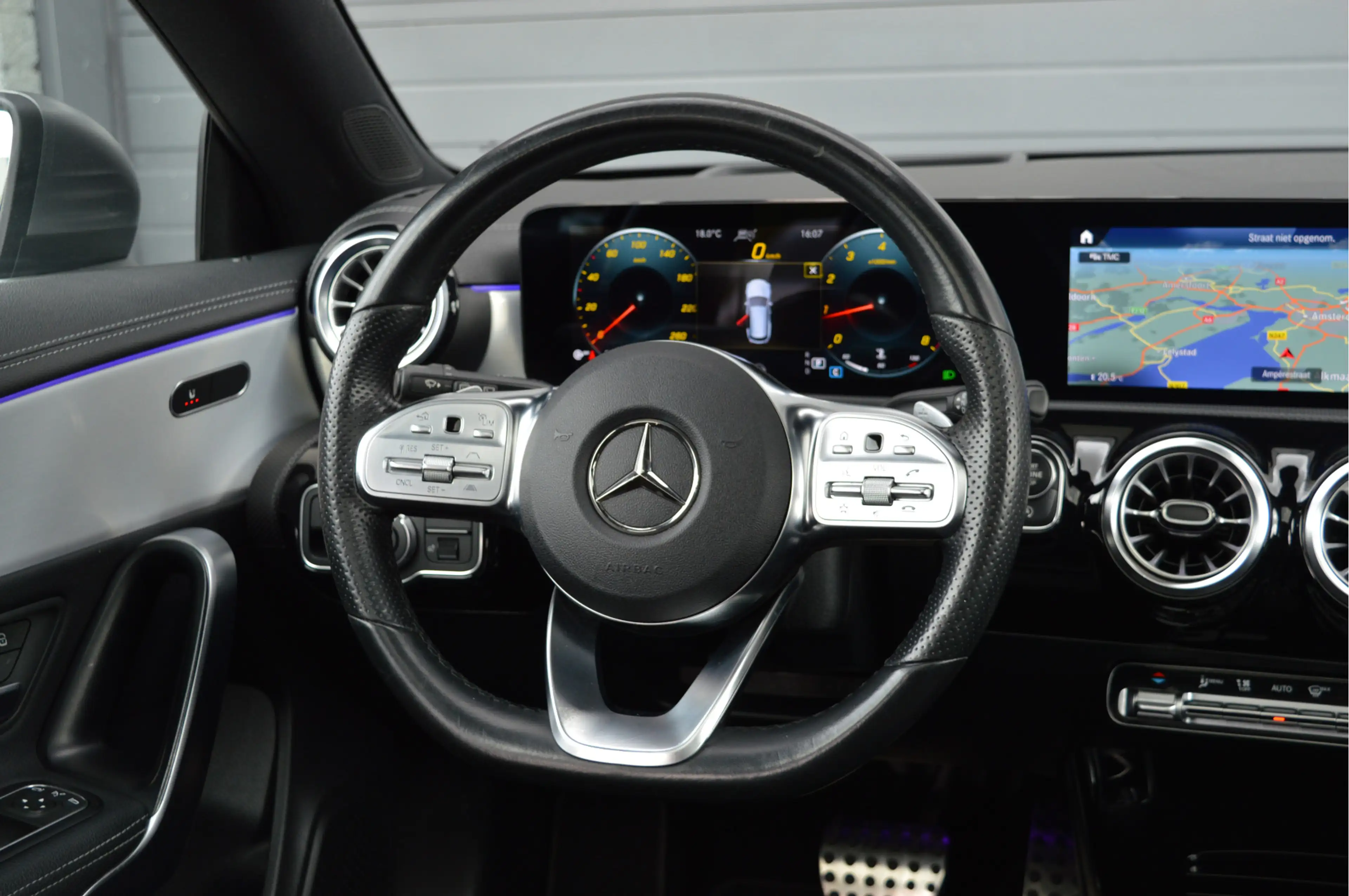 Mercedes-Benz CLA 200 Shooting Brake AMG Line | PANO | ACC | 360 CAM | H — photo 24