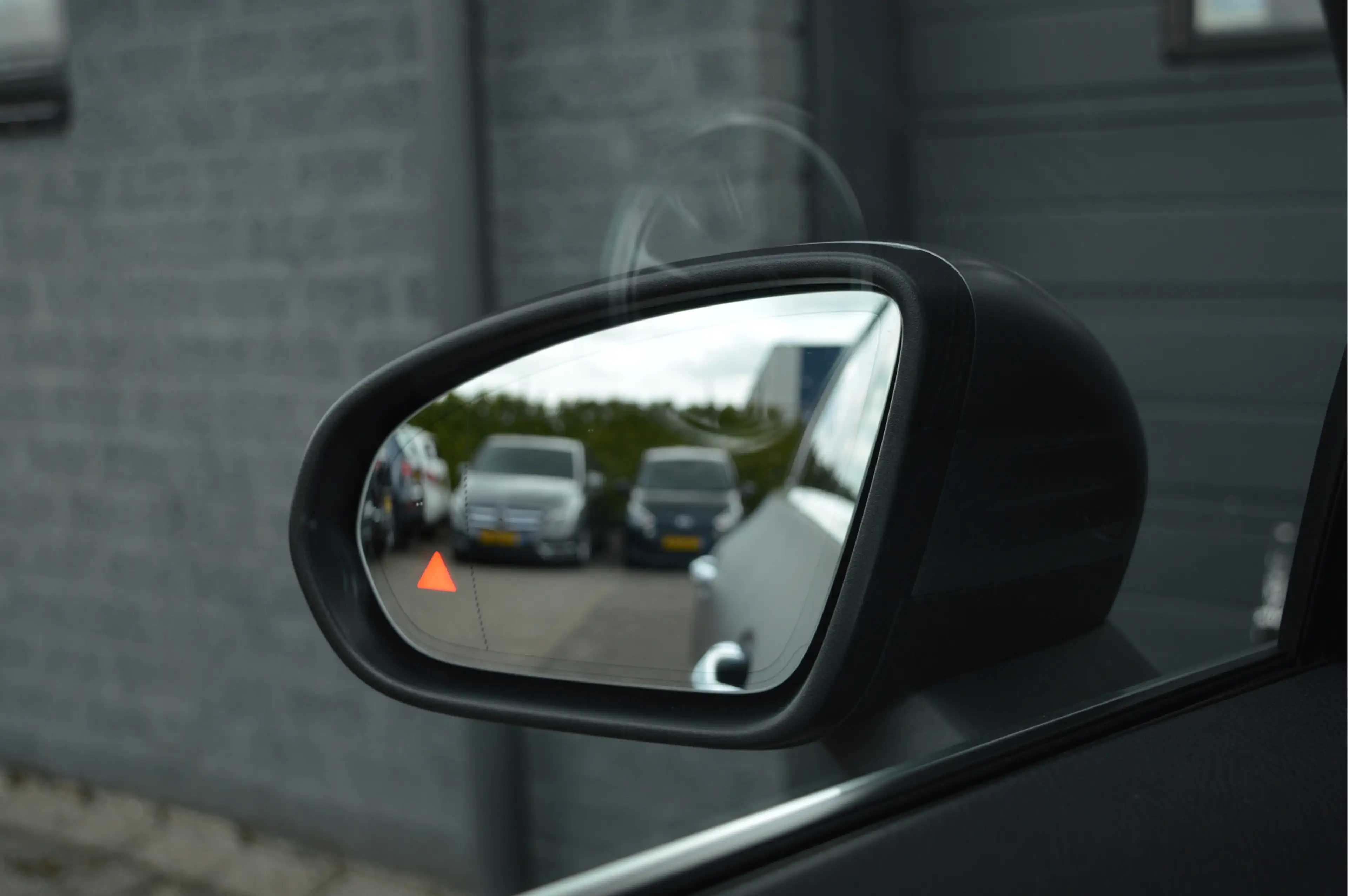 Mercedes-Benz CLA 200 Shooting Brake AMG Line | PANO | ACC | 360 CAM | H — photo 22