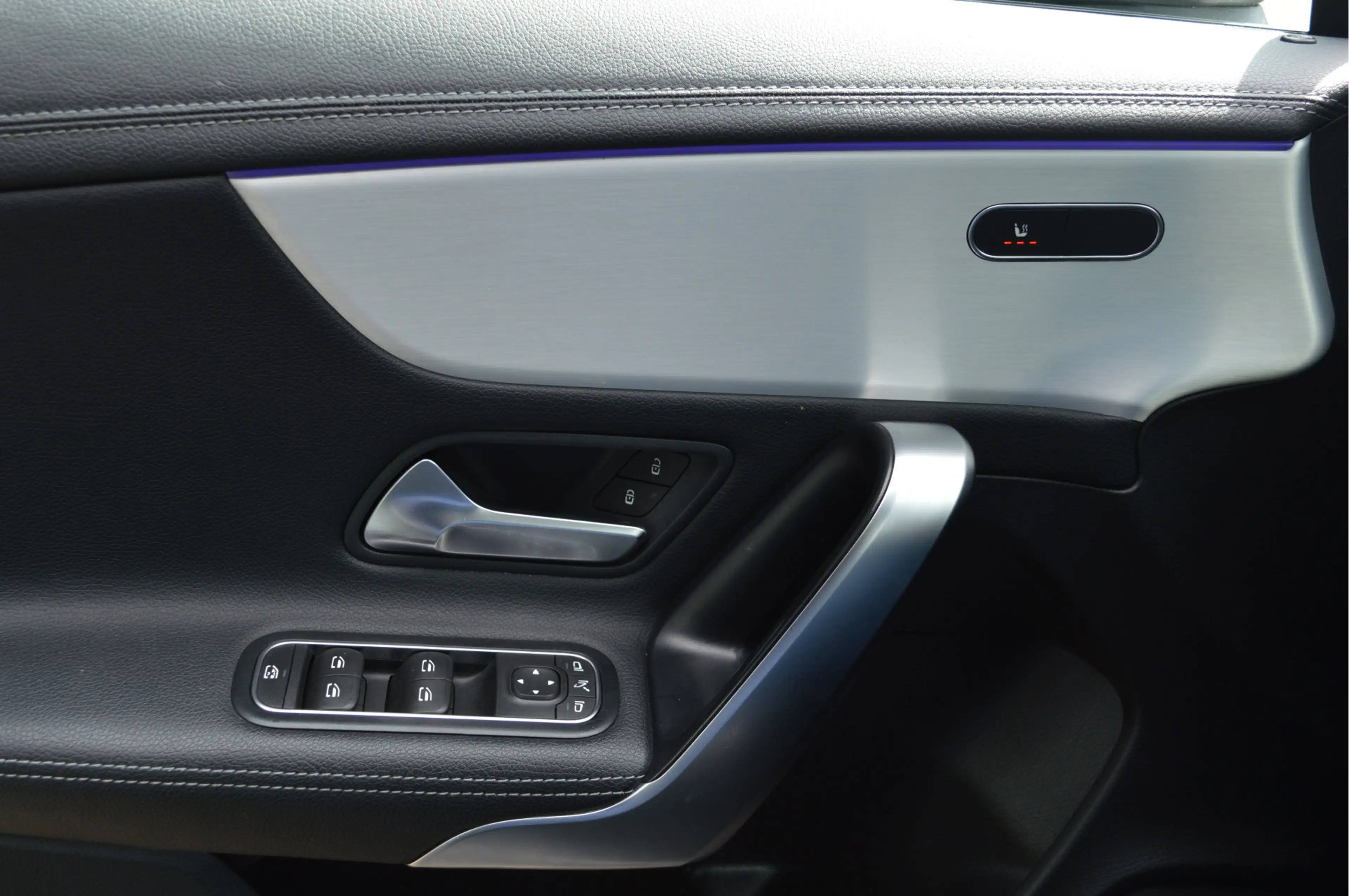 Mercedes-Benz CLA 200 Shooting Brake AMG Line | PANO | ACC | 360 CAM | H — photo 13