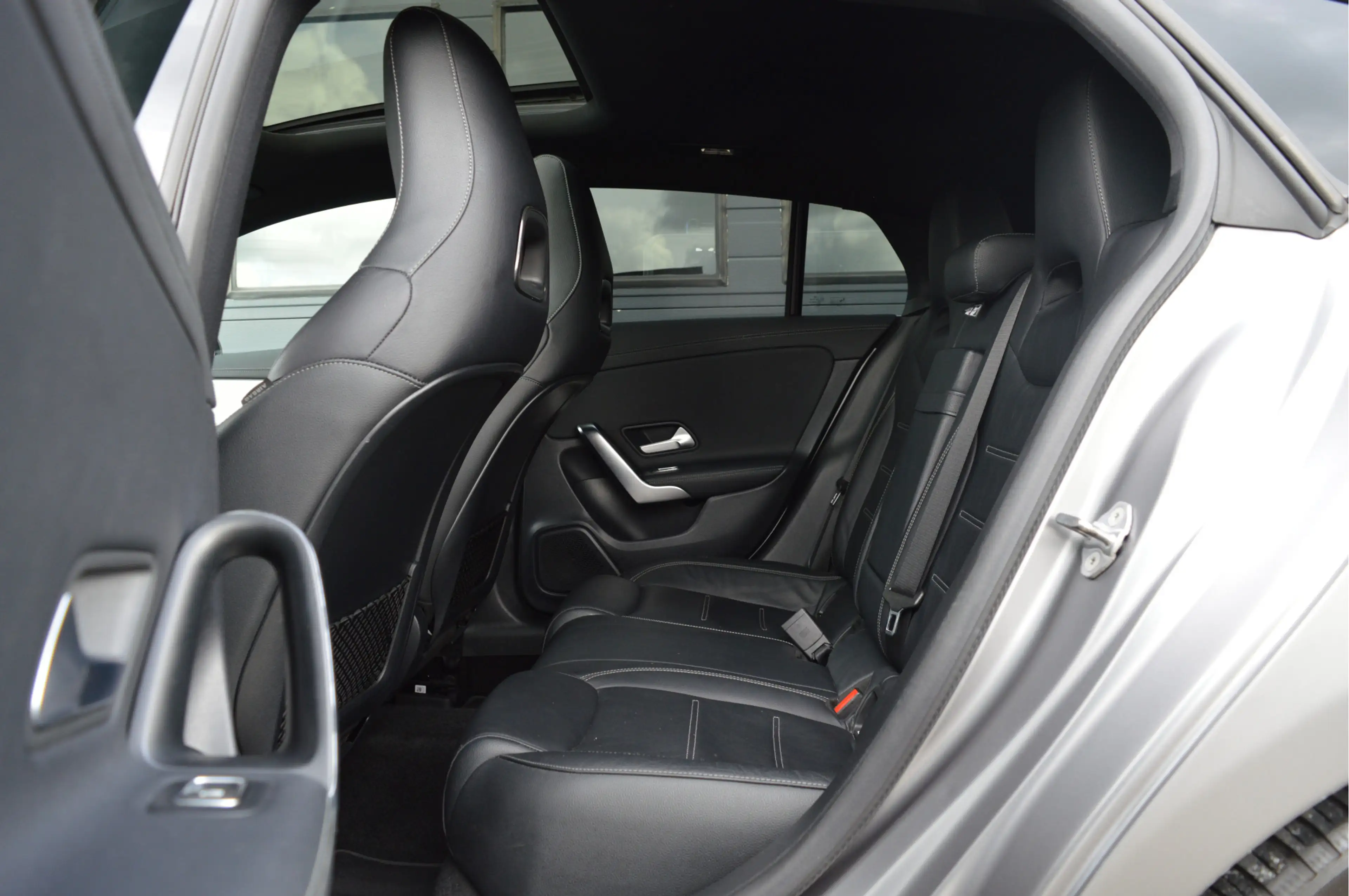 Mercedes-Benz CLA 200 Shooting Brake AMG Line | PANO | ACC | 360 CAM | H — photo 11
