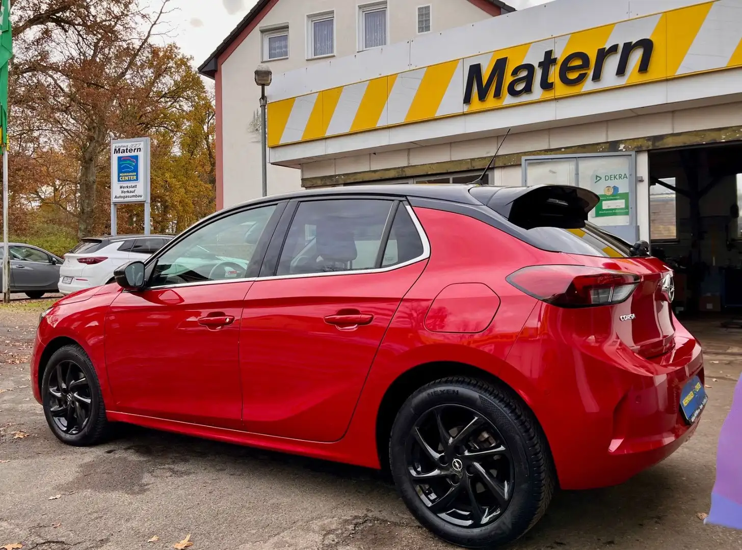 Opel Corsa F Elegance Rot - 1