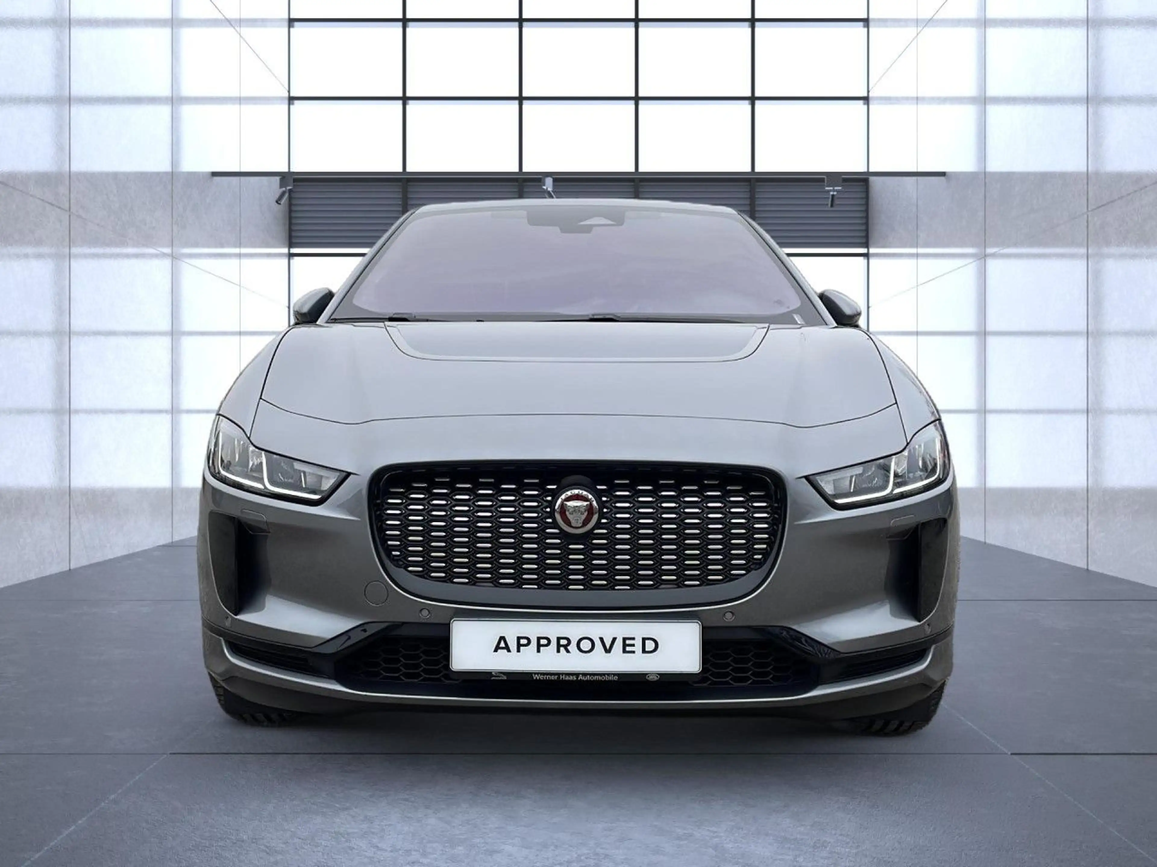 Jaguar I-Pace EV400 AWD S — photo 4