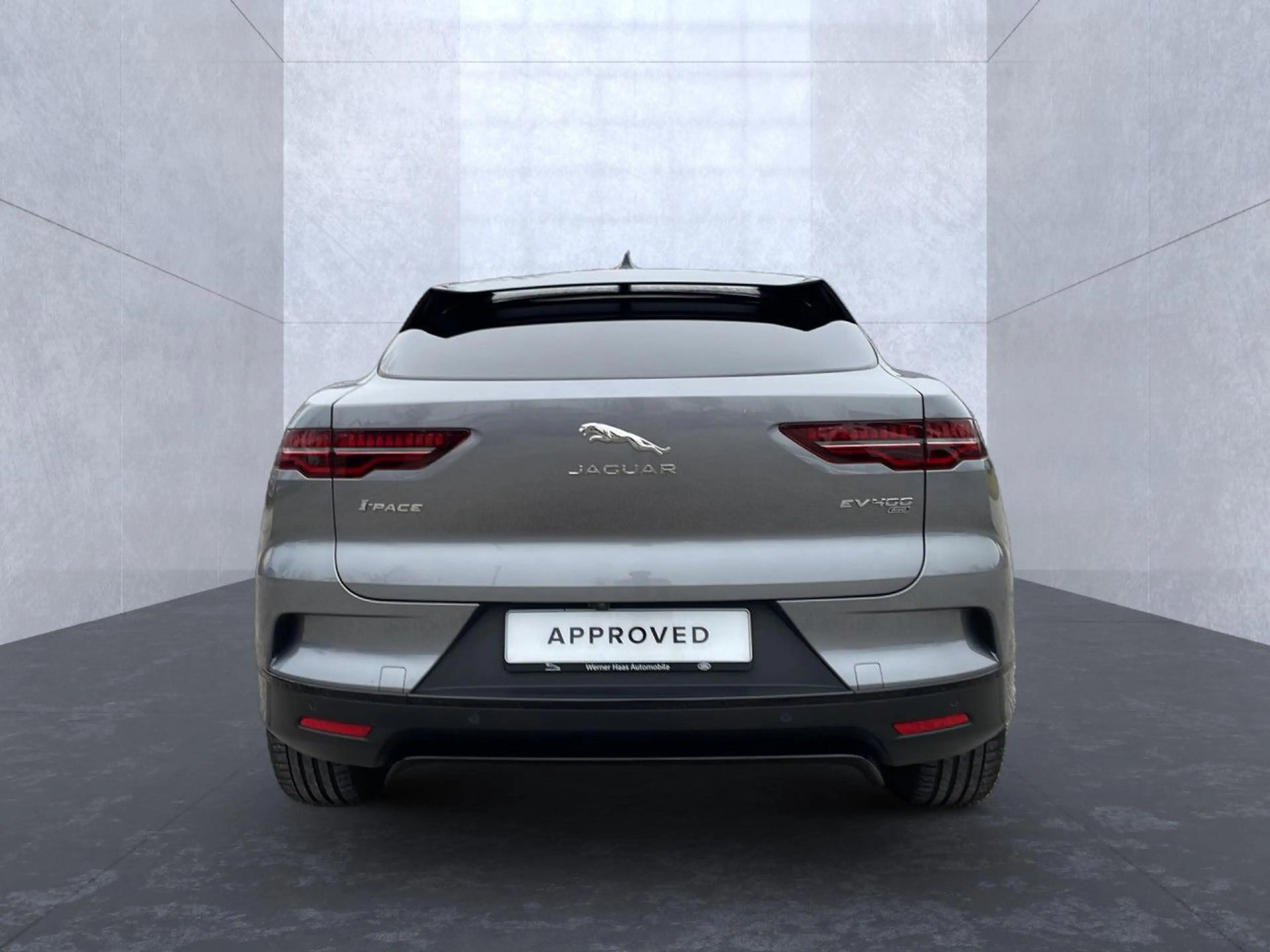 Jaguar I-Pace EV400 AWD S — photo 5