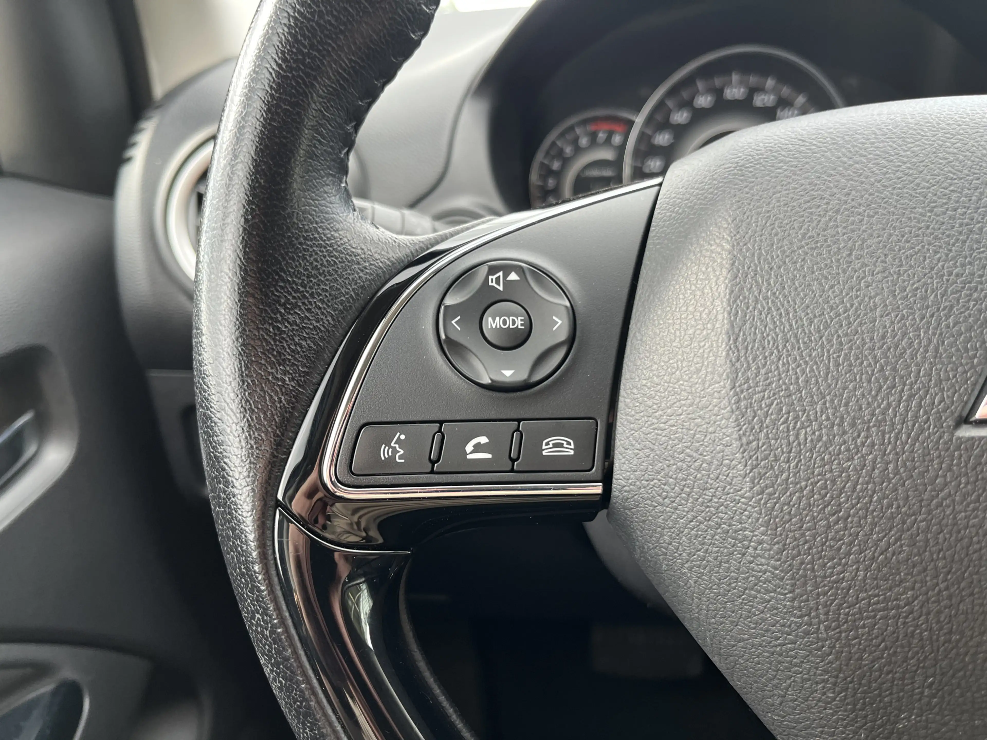 Mitsubishi Space Star 1.2 Life / Automaat / Cruise / Airco / — photo 19