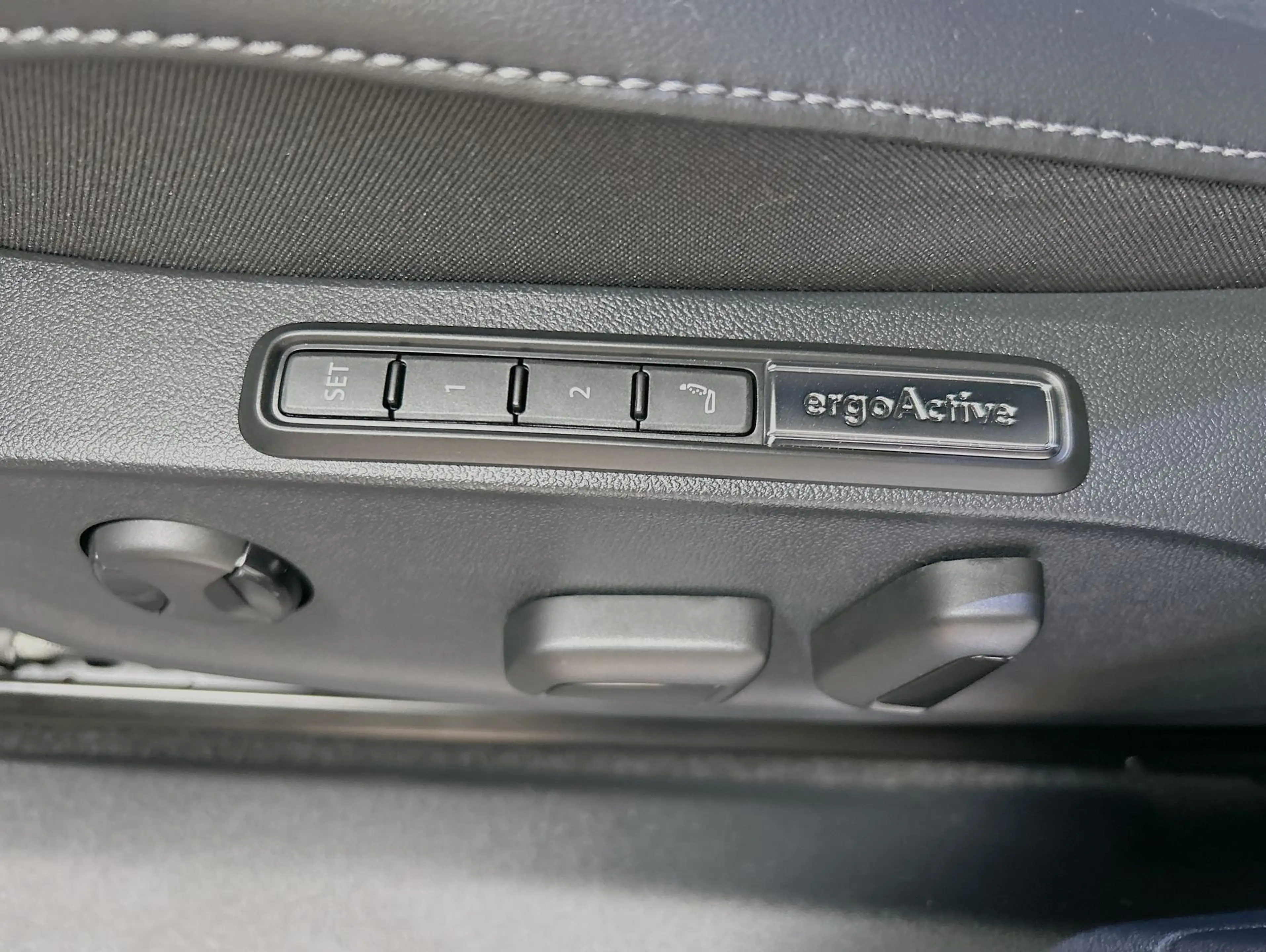 Volkswagen ID.7 Tourer Pro S 86 kWh CarPlay Black Matrix — photo 11