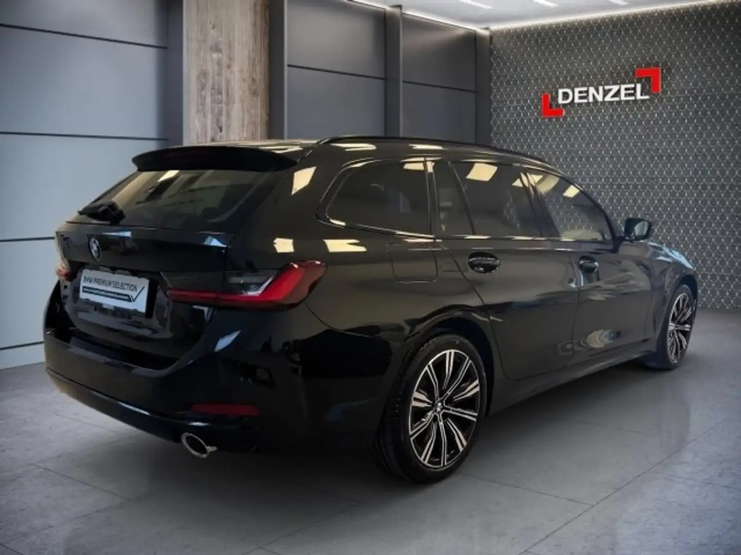BMW 320 d xDrive Touring G21 B47 Schwarz - 2