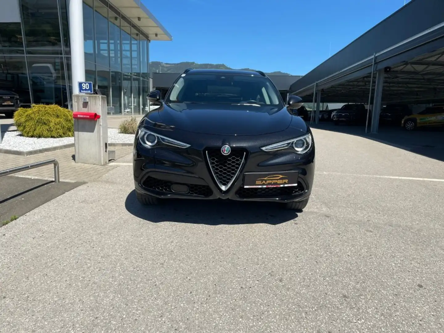 Alfa Romeo Stelvio 2,0 Super Q4 Schwarz - 2