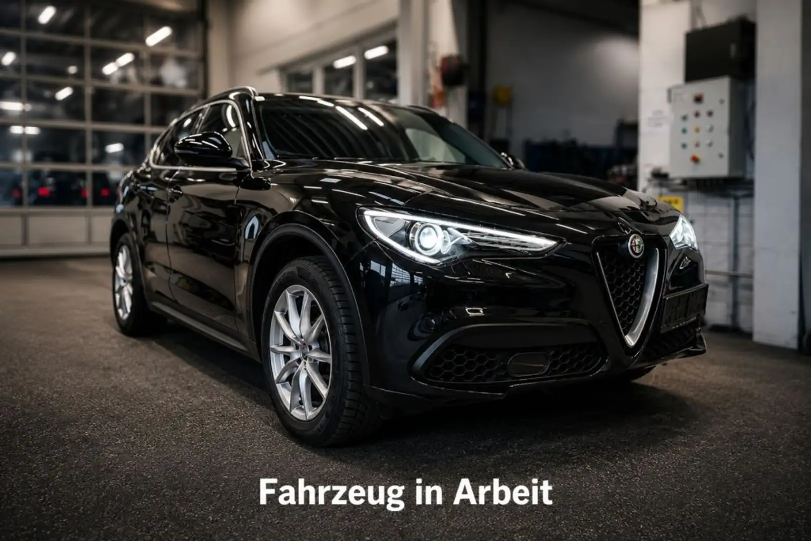Alfa Romeo Stelvio 2,0 Super Q4 Schwarz - 1