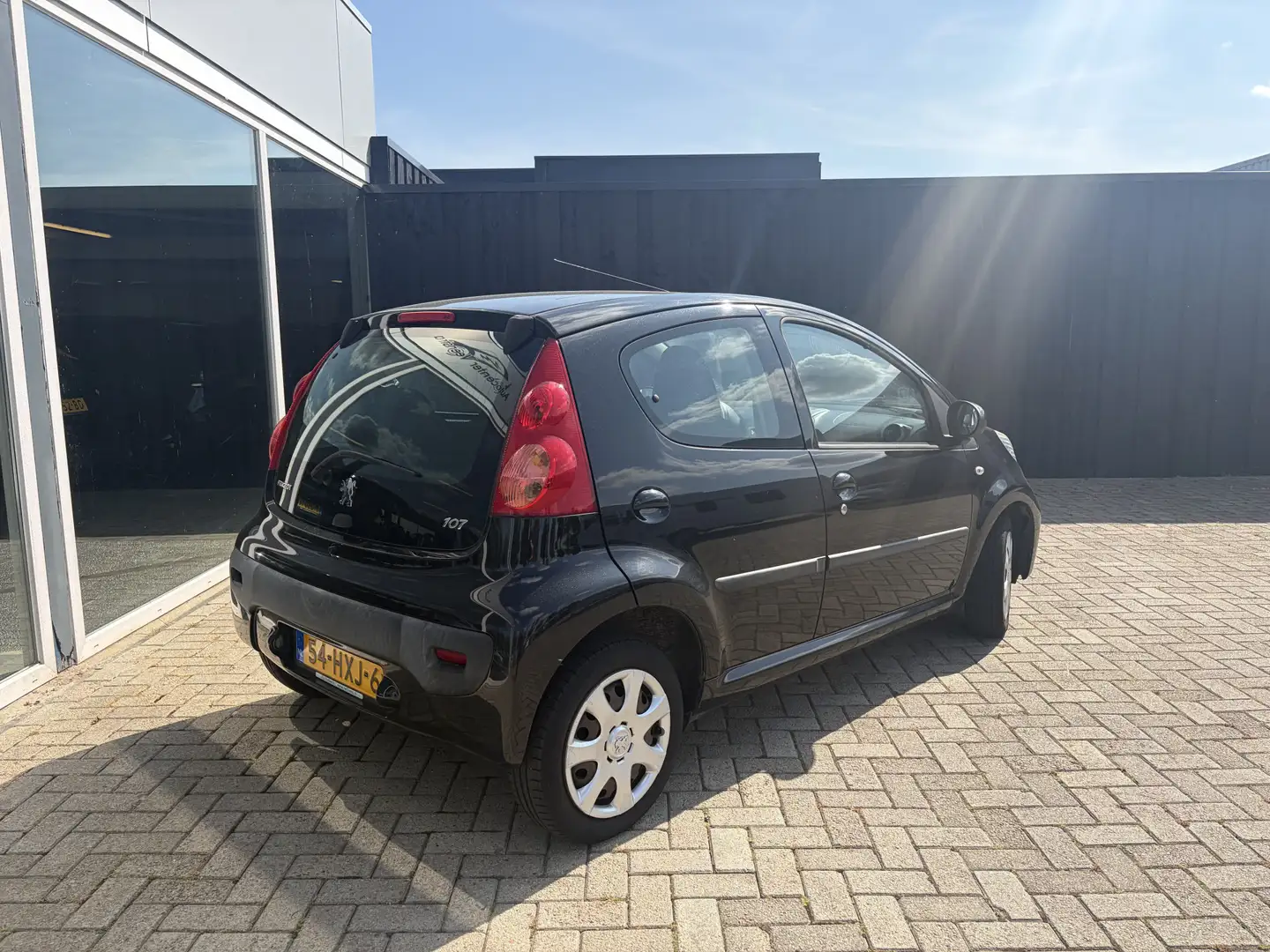 Peugeot 107 1.0-12V XS CV / 5-Deurs / Elek. Ramen / 91DKM! / Z Schwarz - 2