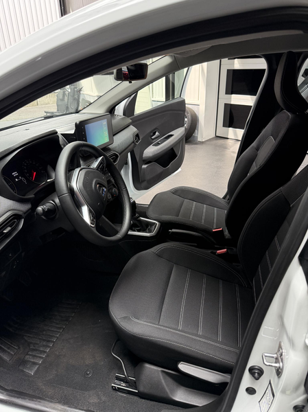Dacia Sandero 1.0 TCe 90 Essential incl onderhoud en Garantie! — photo 9
