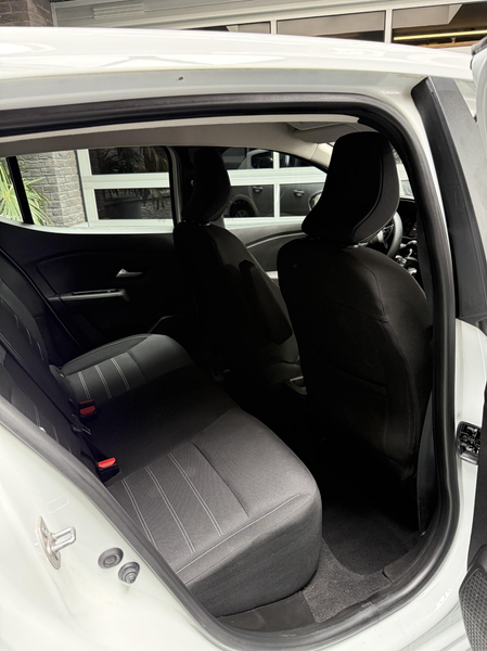 Dacia Sandero 1.0 TCe 90 Essential incl onderhoud en Garantie! — photo 7
