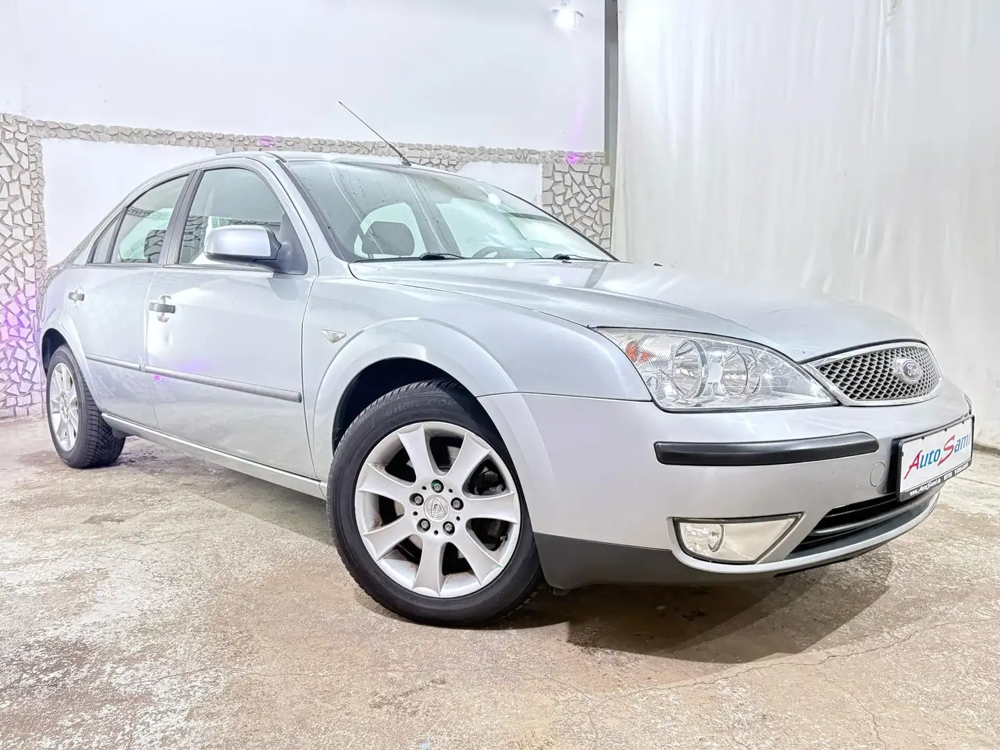 Ford Mondeo 1,8 6-GANG KLIMA SCHECKHEFT TÜV 03/27 Argintiu - 1