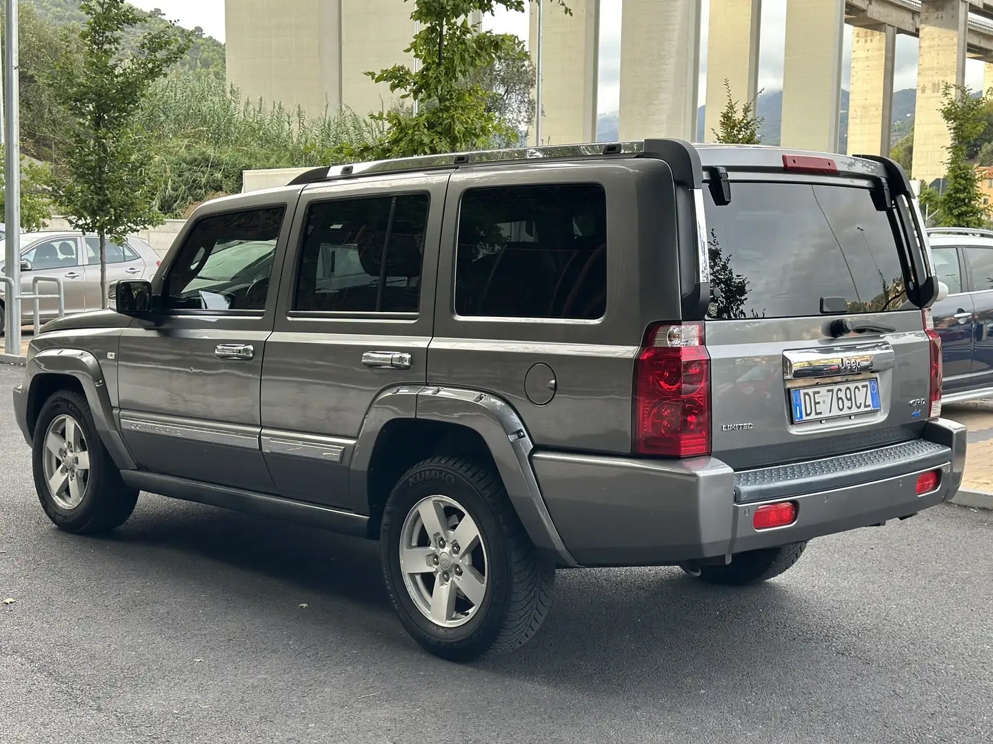Jeep Commander 3.0 V6 crd Limited auto - 1