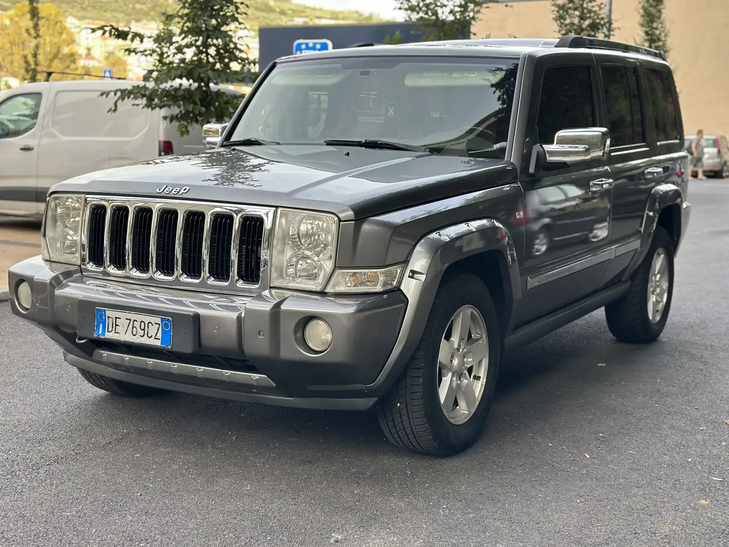 Jeep Commander 3.0 V6 crd Limited auto - 2